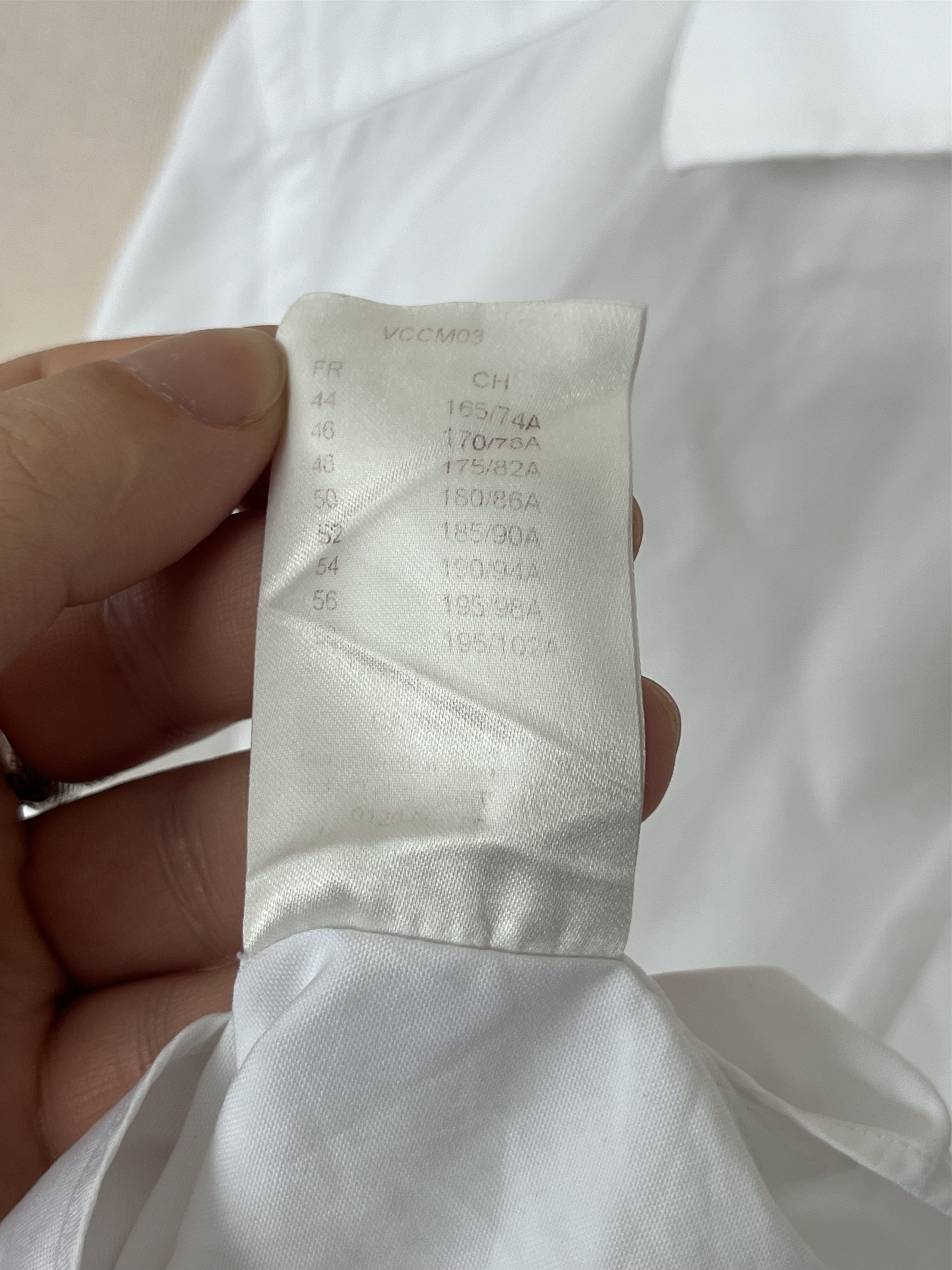 Louis Vuitton Louis Vuitton Paris Classic Long Sleeve White Dress Shirt Size US M / EU 48-50 / 2 - 12 Thumbnail