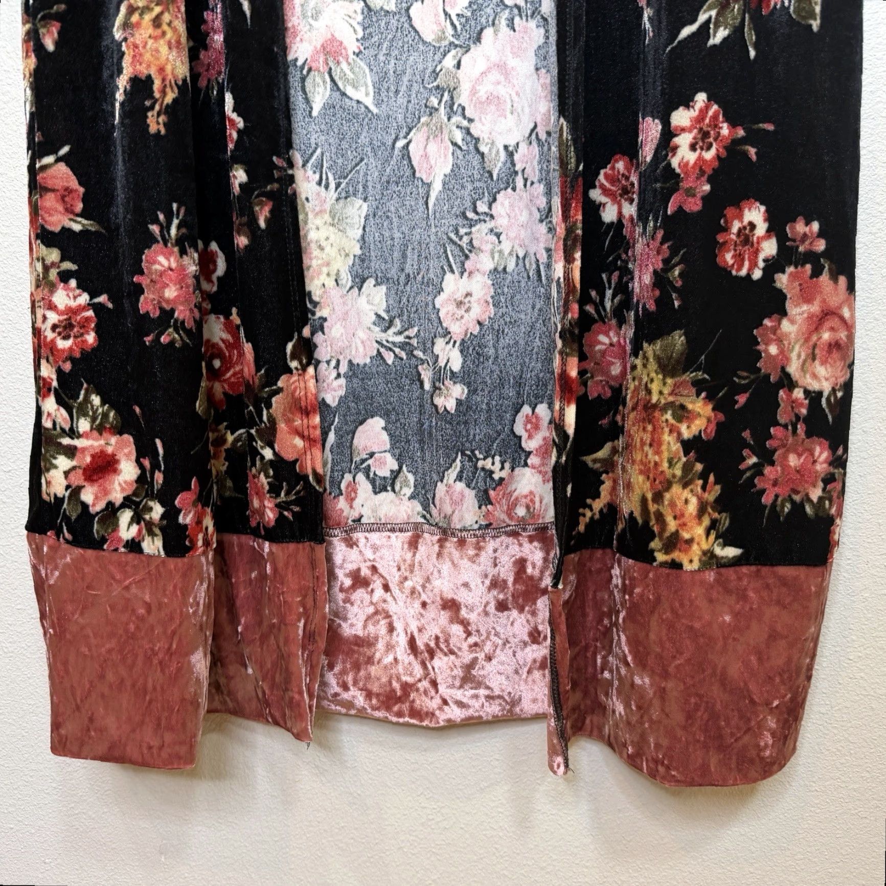 Velour Blakeley Long Duster Cardigan L/XL Black Velour Floral Print Long Sleeve Size L / US 10 / IT 46 - 5 Thumbnail