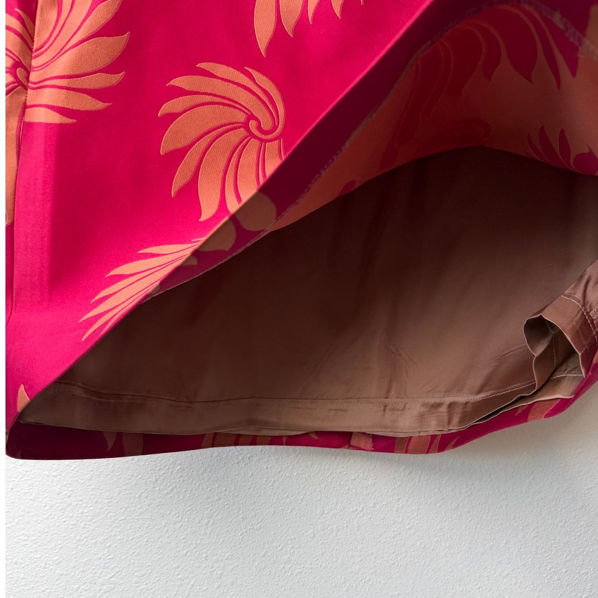 Dries Van Noten Dries Van Noten Fuchsia Peach Shell Silk Skirt US 12 Size 34" / US 12 / IT 48 - 10 Thumbnail