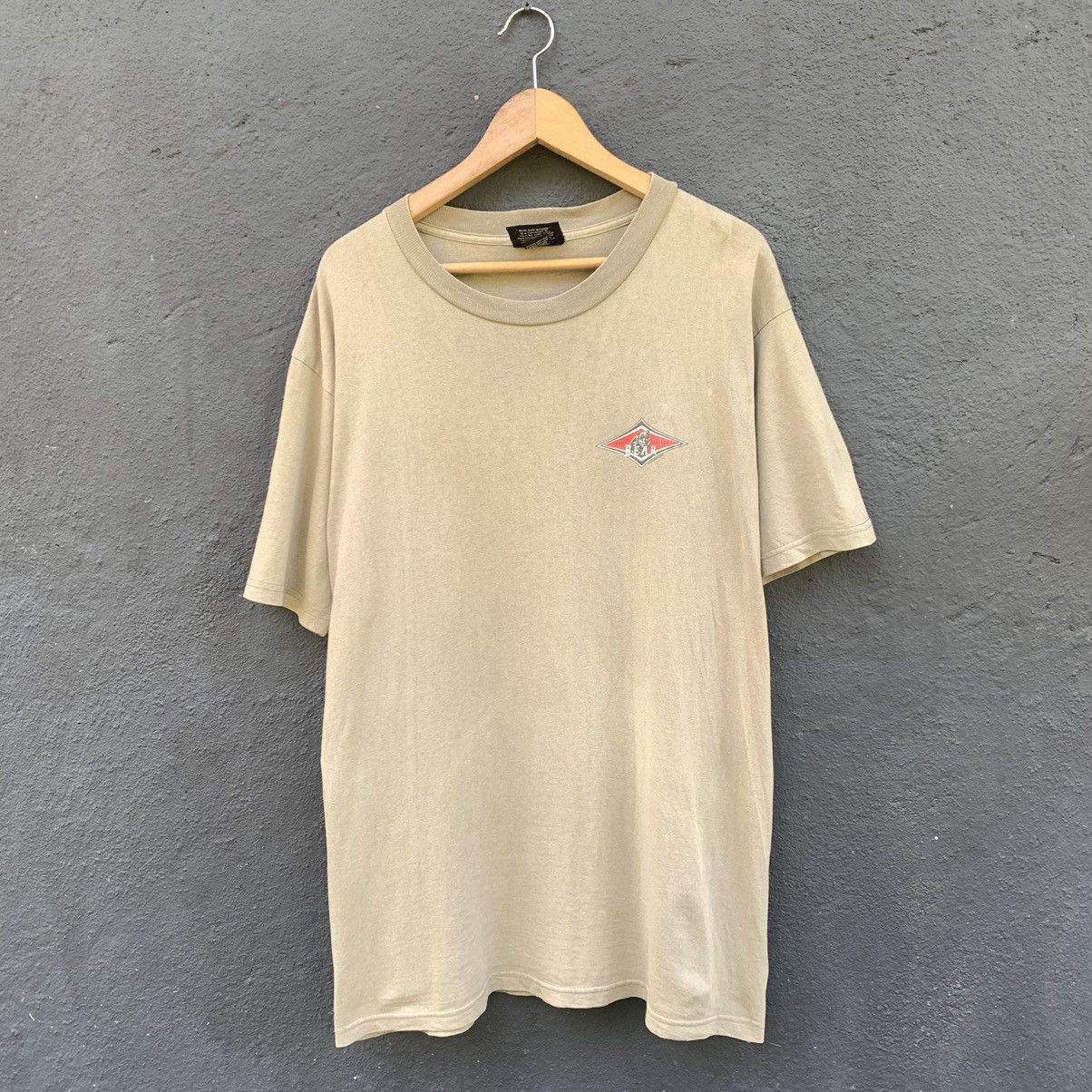 Other Thrashed Faded Bear Surf Board Brand Tee Size US L / EU 52-54 / 3 - 3 Thumbnail