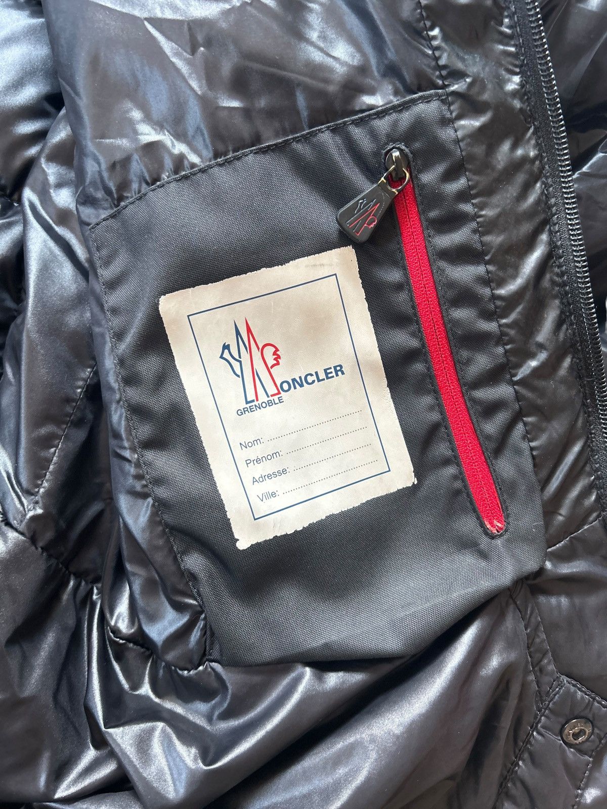 Moncler Moncler Grenoble down jacket badge puffer Size US M / EU 48-50 / 2 - 9 Thumbnail