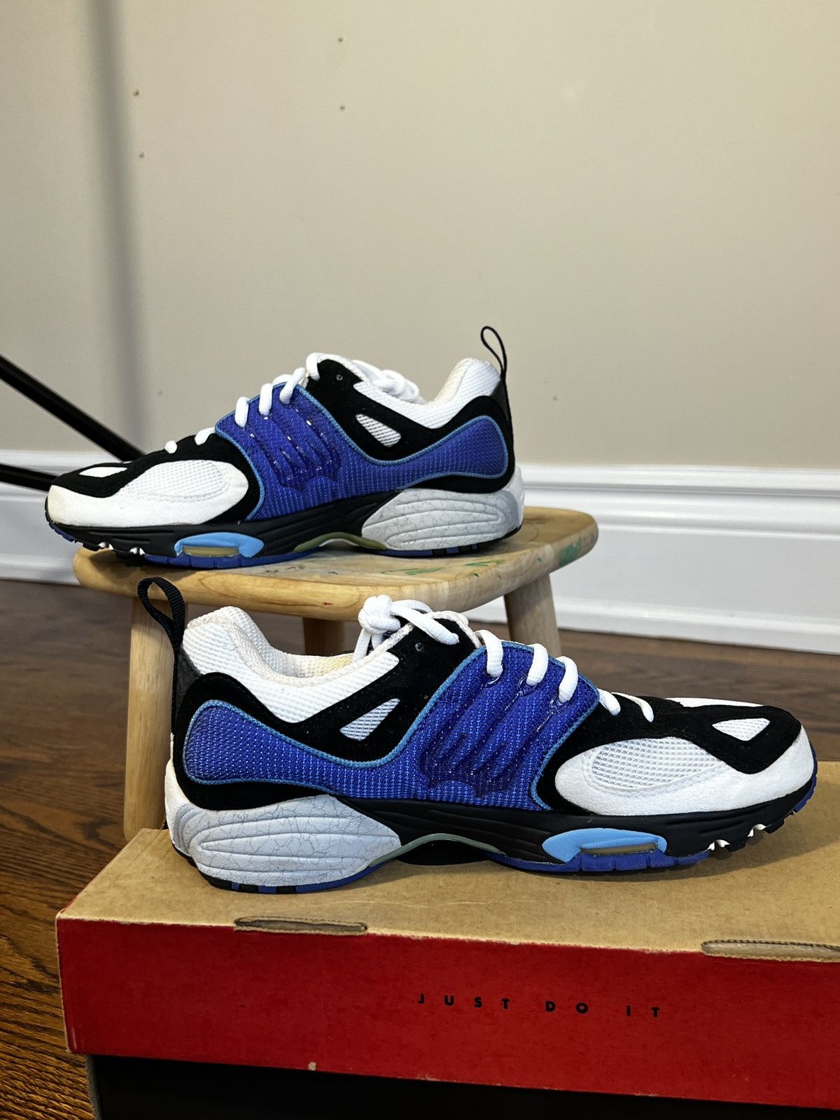 Nike Nike Air Zoom Citizen Size US 8.5 / EU 41-42 - 2 Thumbnail