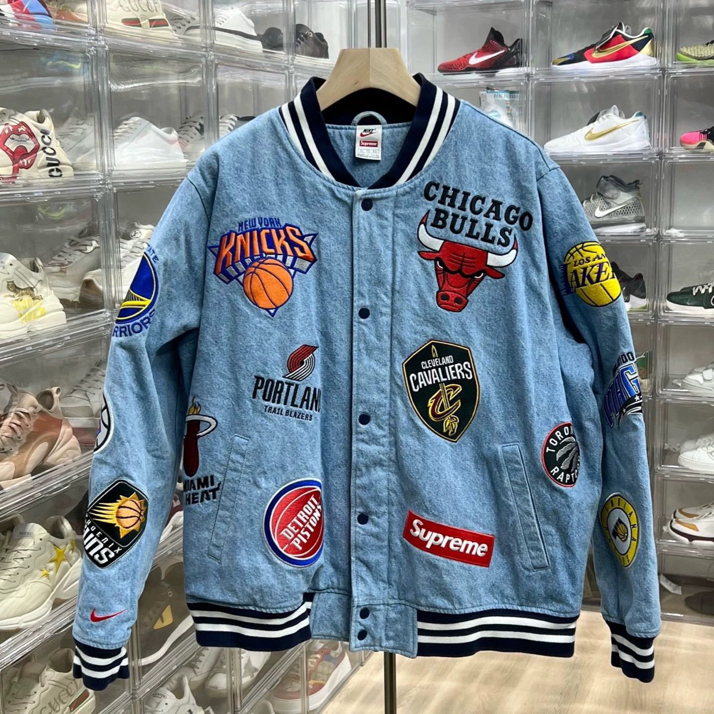 Supreme supreme nba denim bomber jacket xl size Size US XL / EU 56 / 4 - 1 Thumbnail