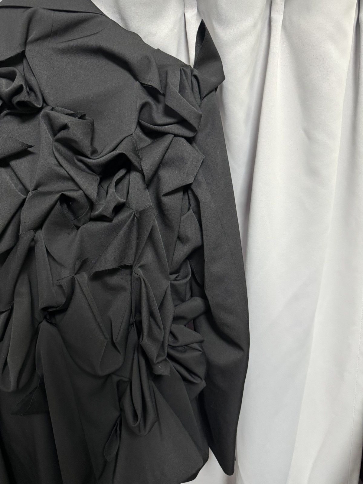 Comme des Garcons Comme des Garçons AW25 Sculptural Volume Jacket Size US M / EU 48-50 / 2 - 17 Thumbnail