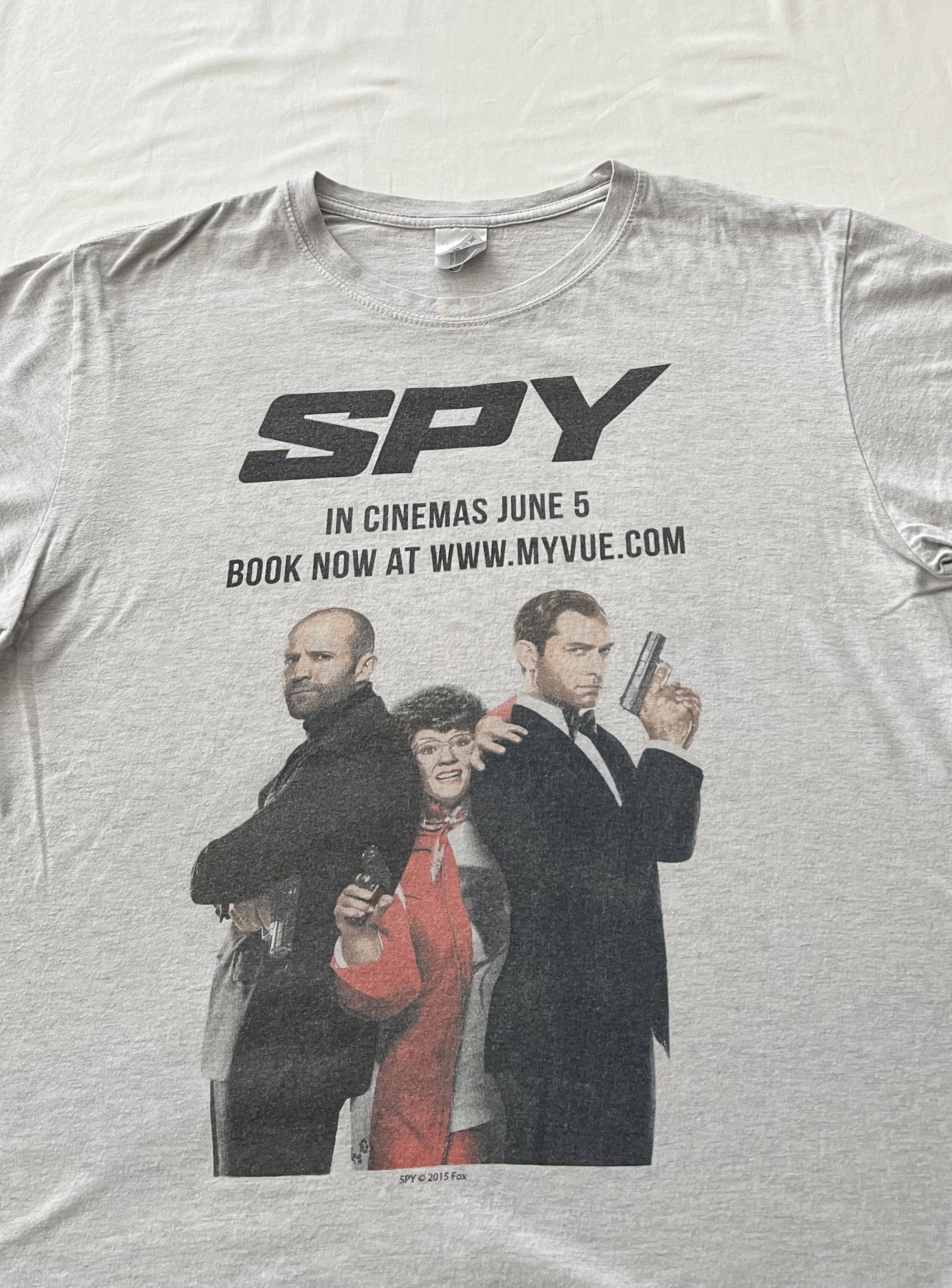 Vintage Vintage 2015 SPY Jason Statham Movie Gray Tee Size US M / EU 48-50 / 2 - 3 Thumbnail