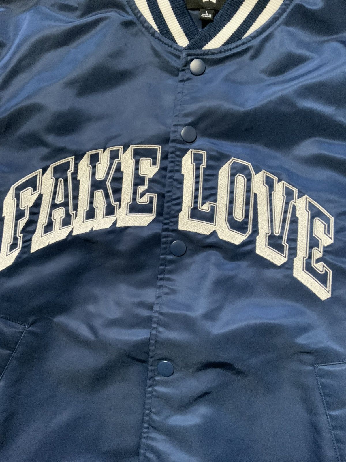 Other BTS Bangtan Boys Fake Love VS Stadium Jumper Varsity Jacket Size US L / EU 52-54 / 3 - 6 Thumbnail