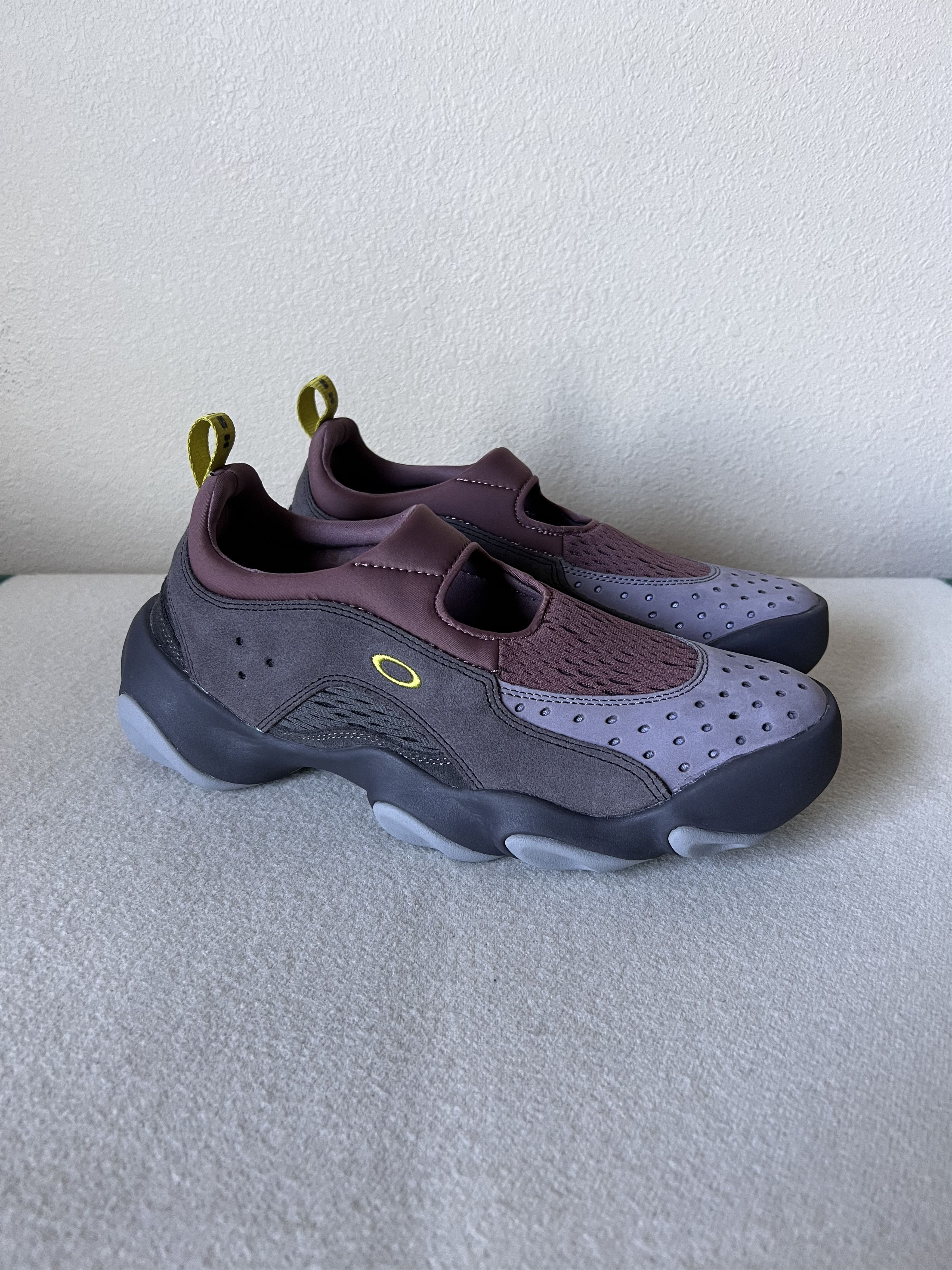 美品 OAKLEY FACTORY TEAM SANDAL - ROSE OAKLEY FACTORY TEAM SANDAL - ROSE TAUPE