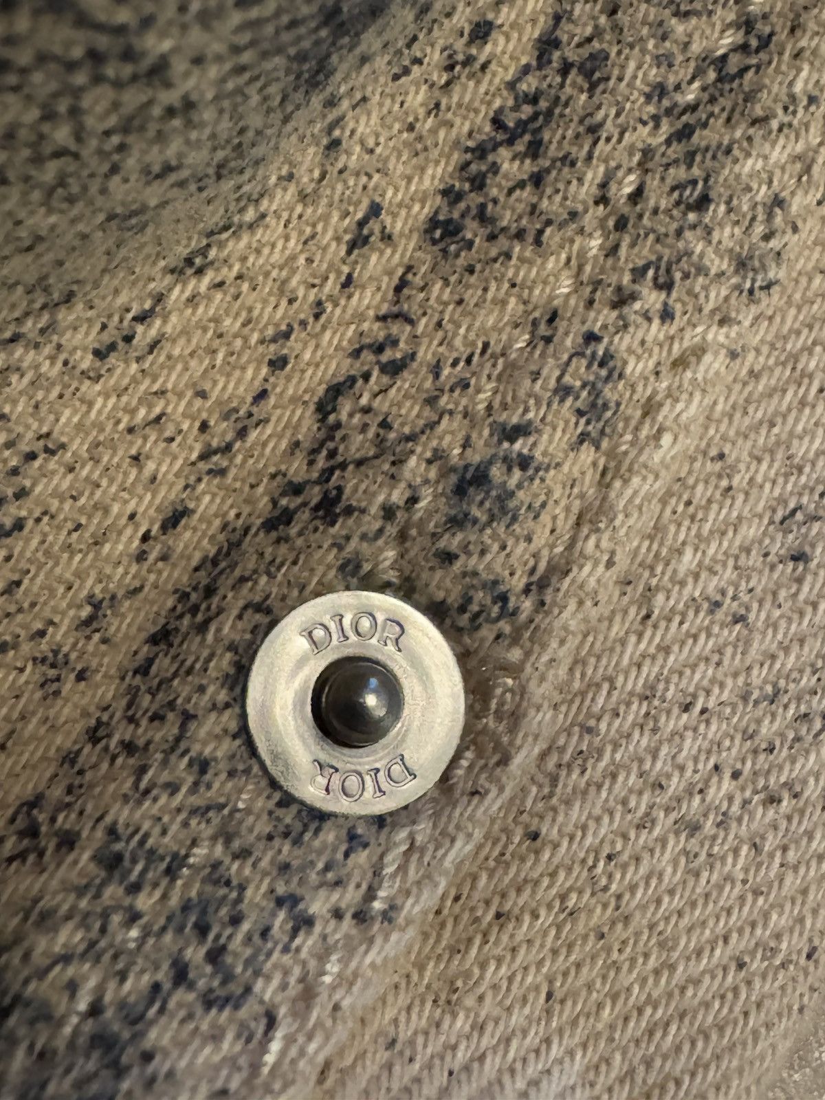 Dior DIOR overshirt SIZE 38 SEE REAL TAPE MEASUREMENTS IN PHOTOS Size US M / EU 48-50 / 2 - 16 Thumbnail