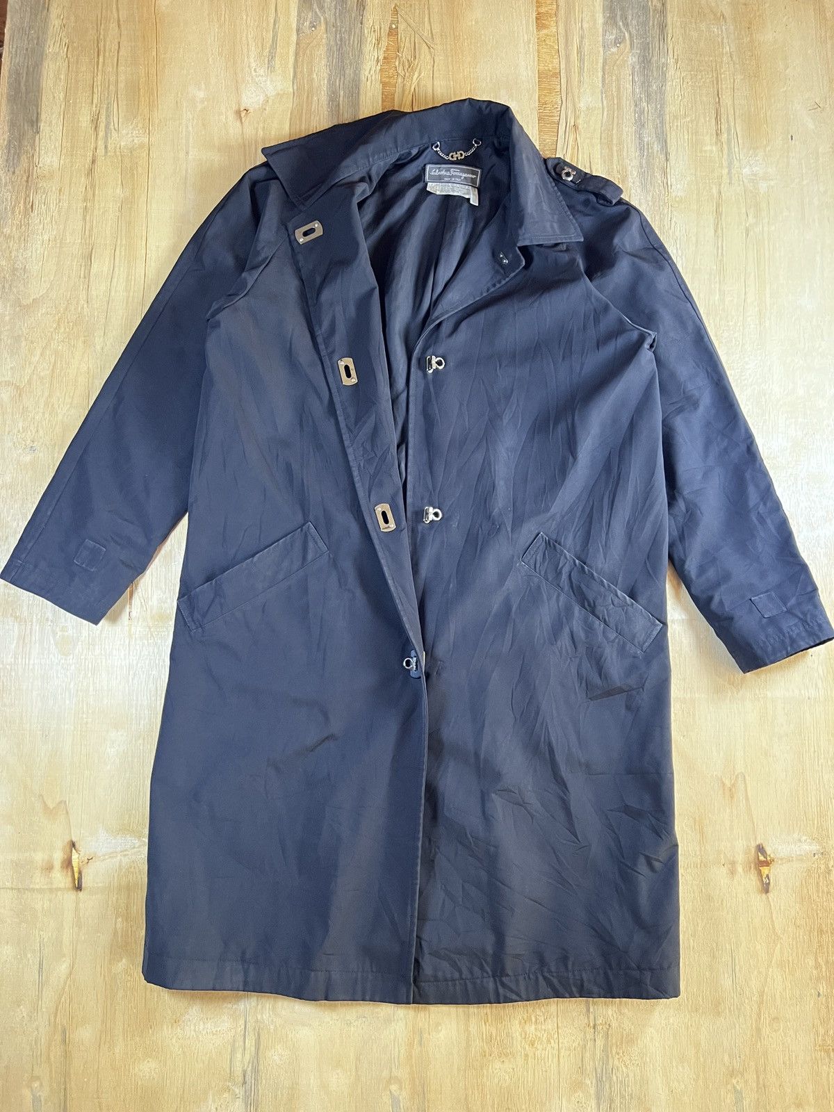 Salvatore Ferragamo Salvatore Ferragamo Vintage Long Coat Italian Designer Size US M / EU 48-50 / 2 - 6 Thumbnail