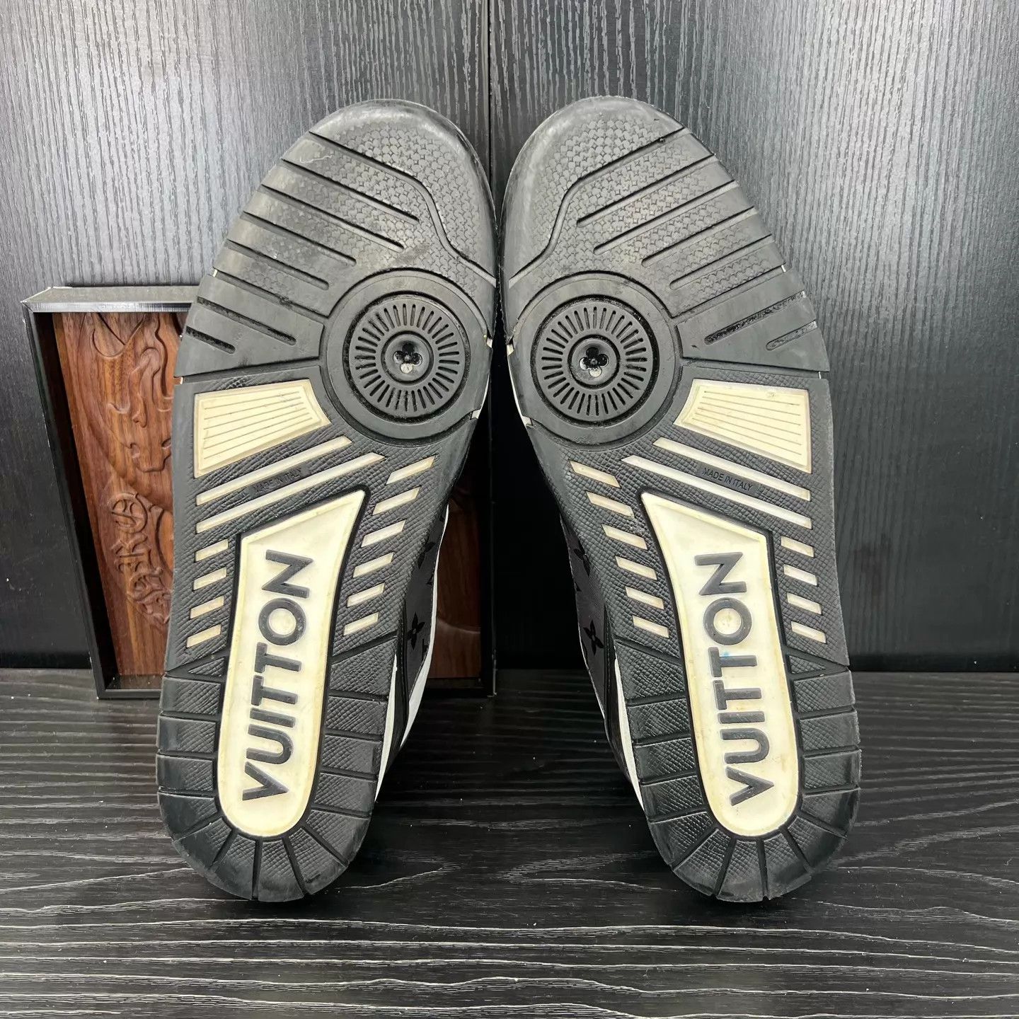 Louis Vuitton LV Trainer B&W Embossed US 10 Lining Wear Size US 11 / EU 44 - 5 Thumbnail
