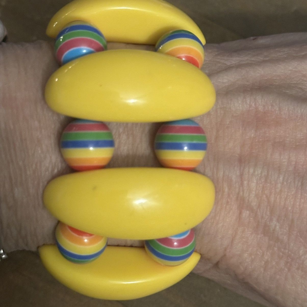 Other Yellow wedges & striped ball beads acrylic stretch bracelet Size ONE SIZE - 3 Thumbnail