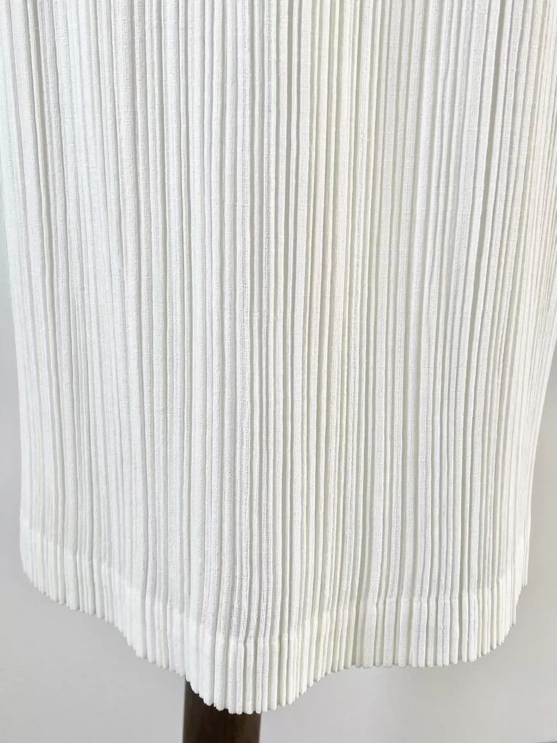 Issey Miyake issey miyake size:m Medieval skirt Size 33" - 2 Thumbnail
