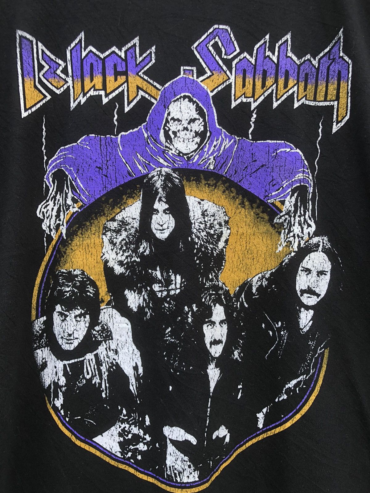 Band Tees Black Sabbath Merchandise Official Band Tshirt Size US L / EU 52-54 / 3 - 7 Thumbnail