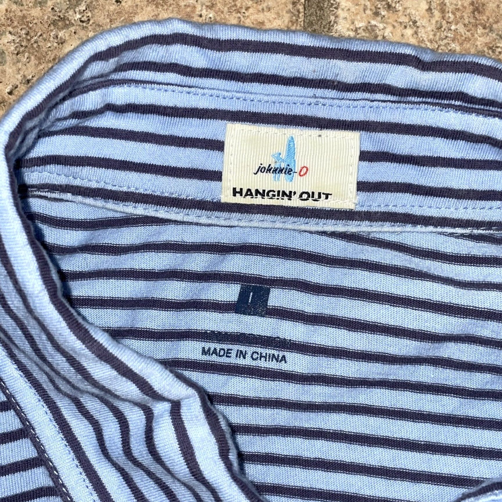 johnnie-O Johnnie-O Hamgin’ out Half Button Up Short Sleeve Blue Striped Men’s L Shirt Men Blue Striped L Size US 33 - 2 Thumbnail