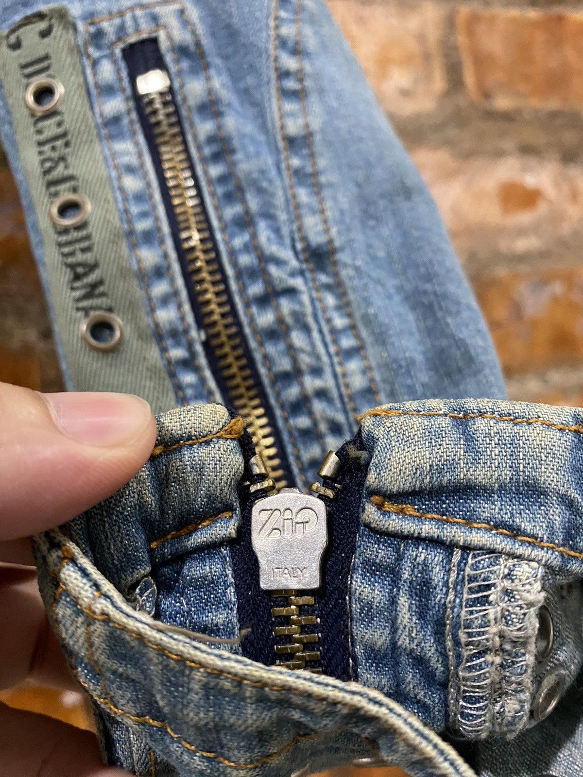Dolce & Gabbana 2003 DG Bondage parachute O ring Crop Jacket Size S / US 4 / IT 40 - 14 Thumbnail