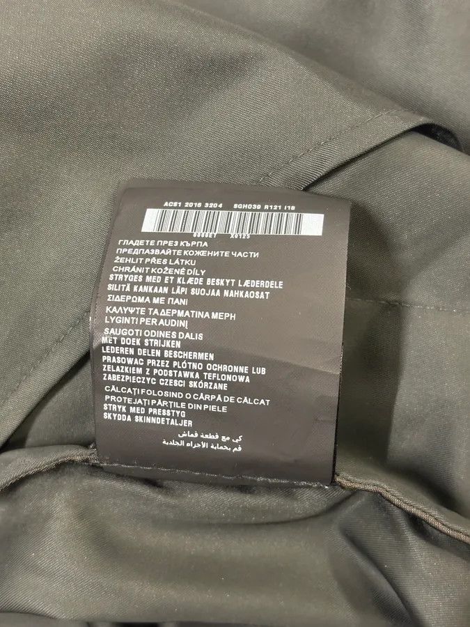 Prada FW2016 Prada Olive Nylon Bomber Jacket Size US M / EU 48-50 / 2 - 14 Thumbnail