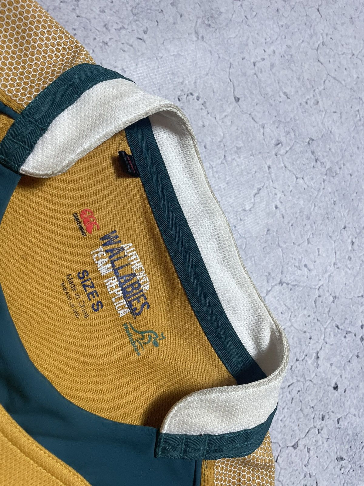 Canterbury of New Zealand Vintage Canterbury Wallabies Australia Rugby Union Shirt Size US S / EU 44-46 / 1 - 8 Thumbnail