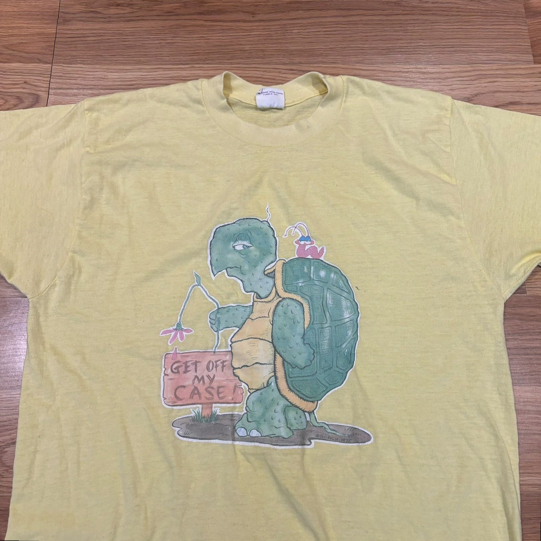 Etro VTG Turtle Shirt Roach 1975 Retro Yellow 1970s Single Stitch Size Large Size L / US 10 / IT 46 - 2 Thumbnail