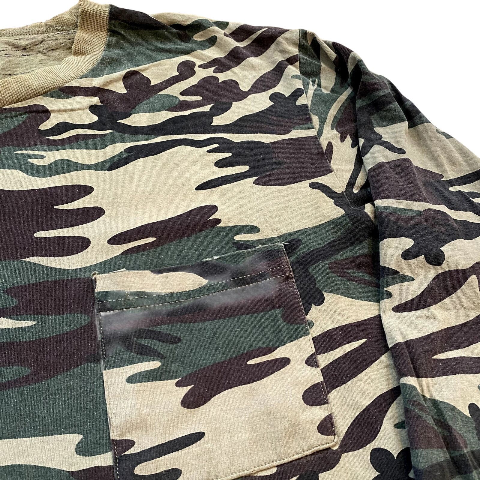 Realtree × Vintage Vintage 90s Camo Long Sleeve Boxy Pocket T Shirt Distressed Size US XL / EU 56 / 4 - 5 Thumbnail