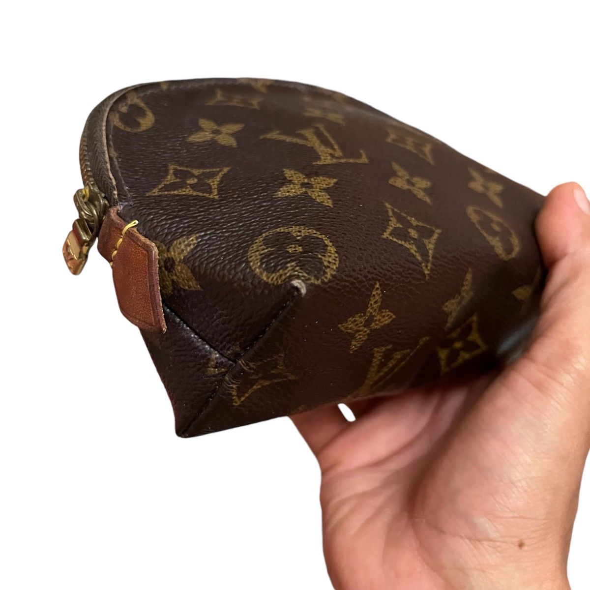 Louis Vuitton Authentic Vintage Louis Vuitton Canvas Pochette Cosmetique Size ONE SIZE - 7 Thumbnail