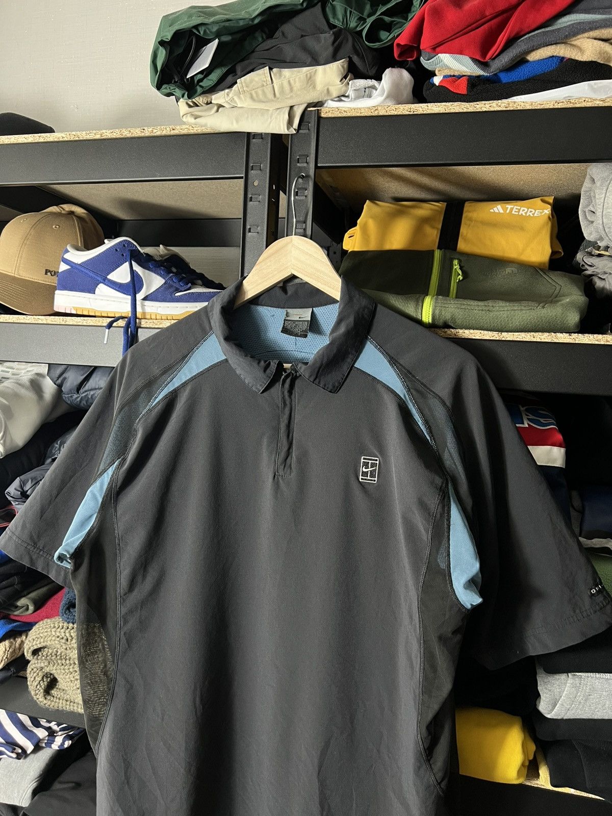 Nike Vintage Nike Agassi Challenge Court Polo US Open 2002 Tennis Size US L / EU 52-54 / 3 - 2 Thumbnail