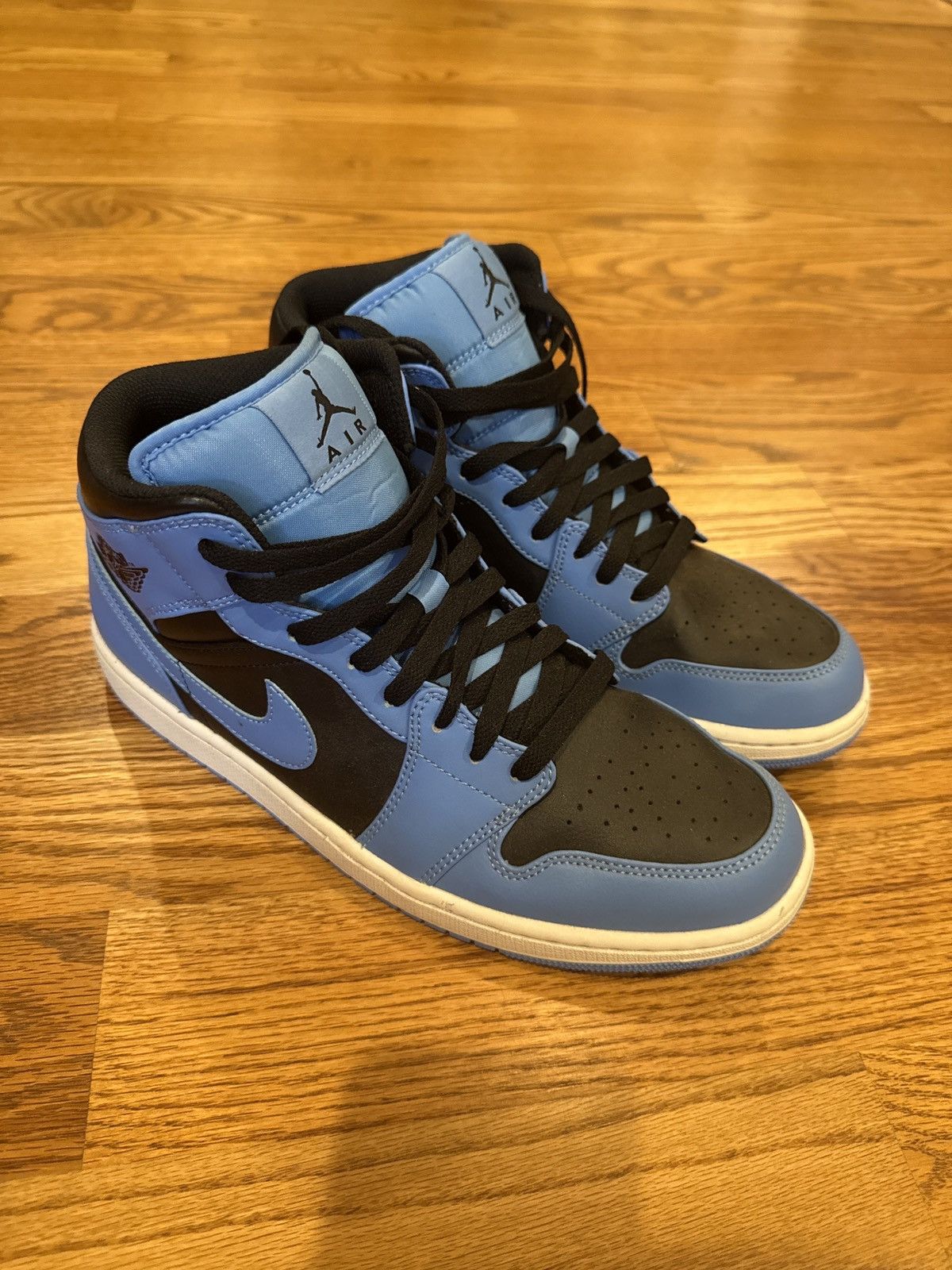 Nike Jordan 1 University Mid Blue Black Size US 10.5 / EU 43-44 - 1 Thumbnail