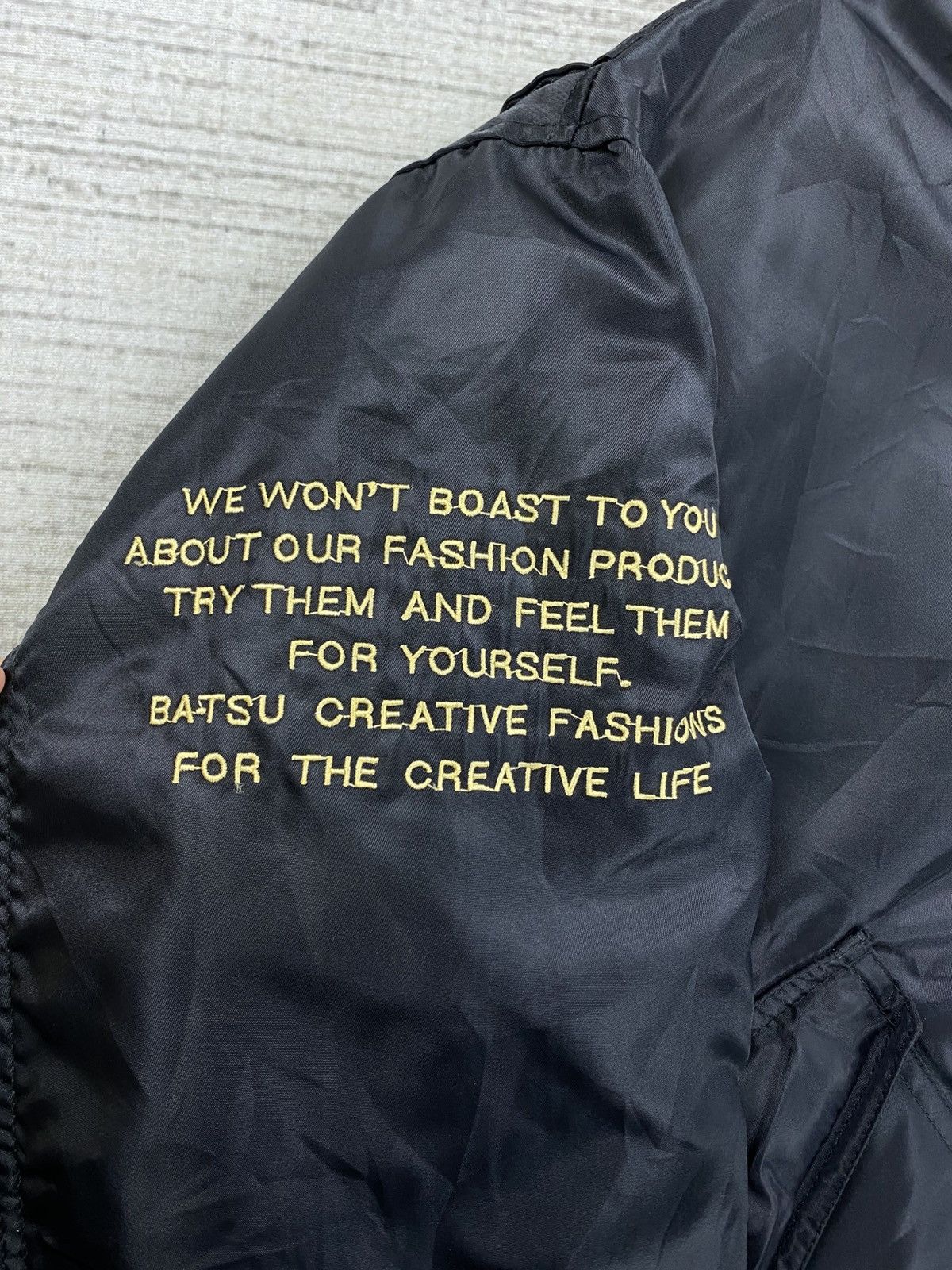 Issey Miyake Vintage Ba-Tsu Reversible Embroidery Bombers Jacket Size US L / EU 52-54 / 3 - 12 Thumbnail