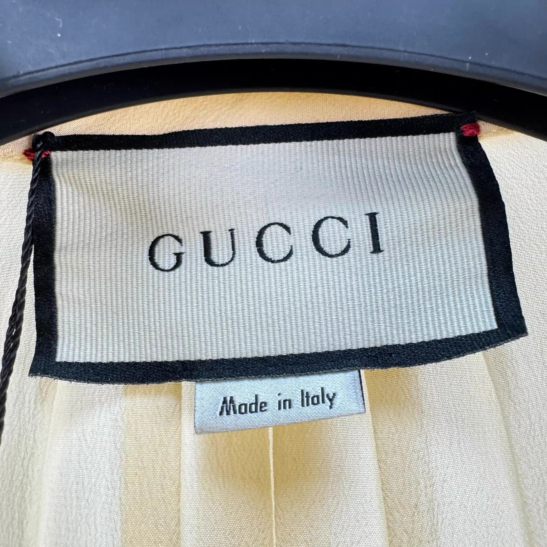 Gucci Gucci Ruffle Silk Shirt 40 99 New GG Enamel Button Size S / US 4 / IT 40 - 5 Thumbnail