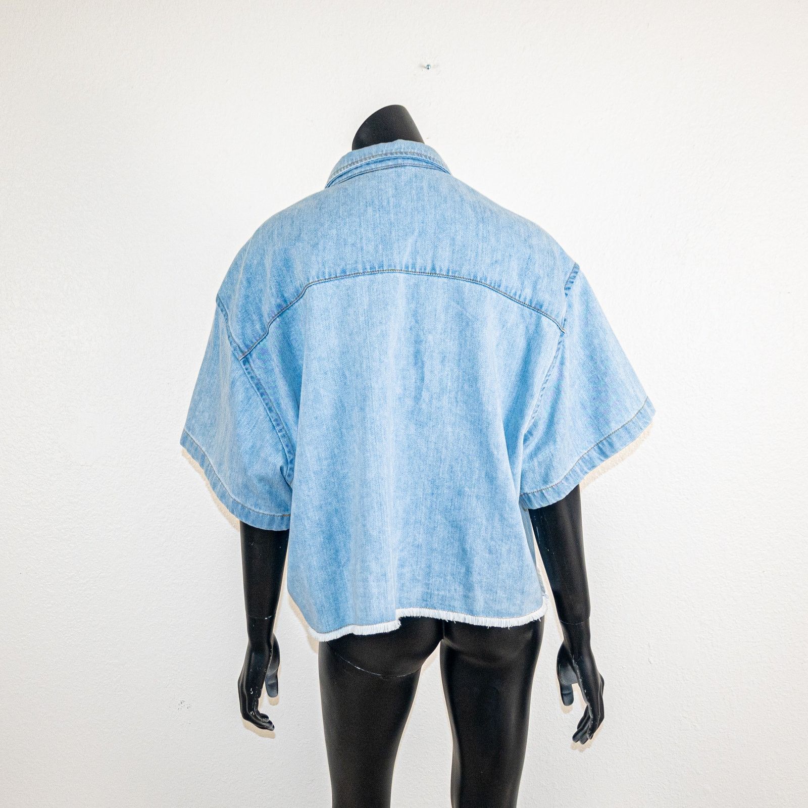 Rosetta Getty Rosetta Getty $730 Cropped Denim Shirt Mid Blue Wide Boxy Size ONE SIZE - 5 Thumbnail