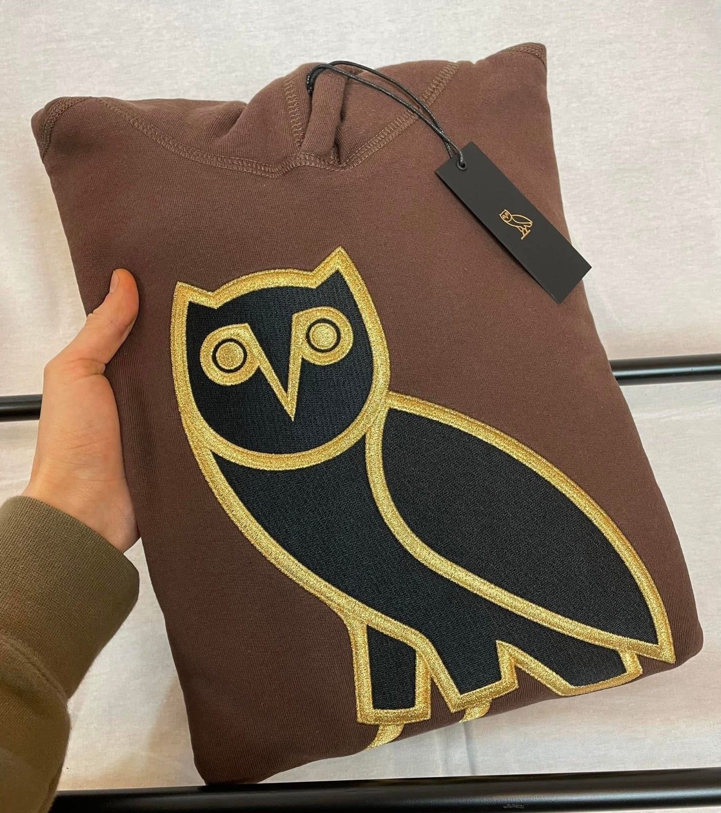 October's Very Own OVO Havana Brown Classic OG Owl Embroidered Hoodie - Woman M Size M / US 6-8 / IT 42-44 - 2 Thumbnail