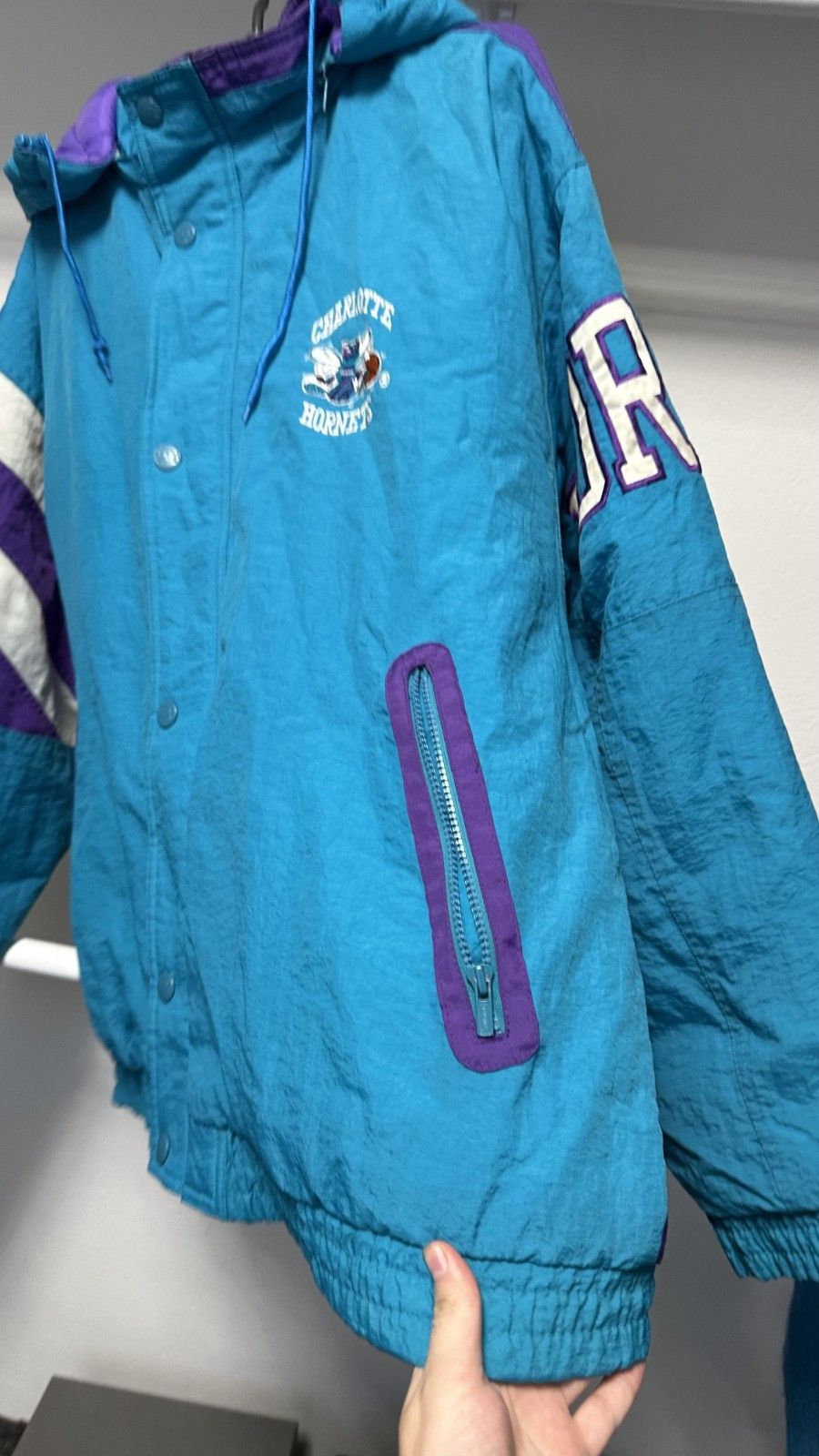 Starter Vintage Charlotte Hornets Starter Full Zip Two Tone Jacket Size US XL / EU 56 / 4 - 10 Thumbnail