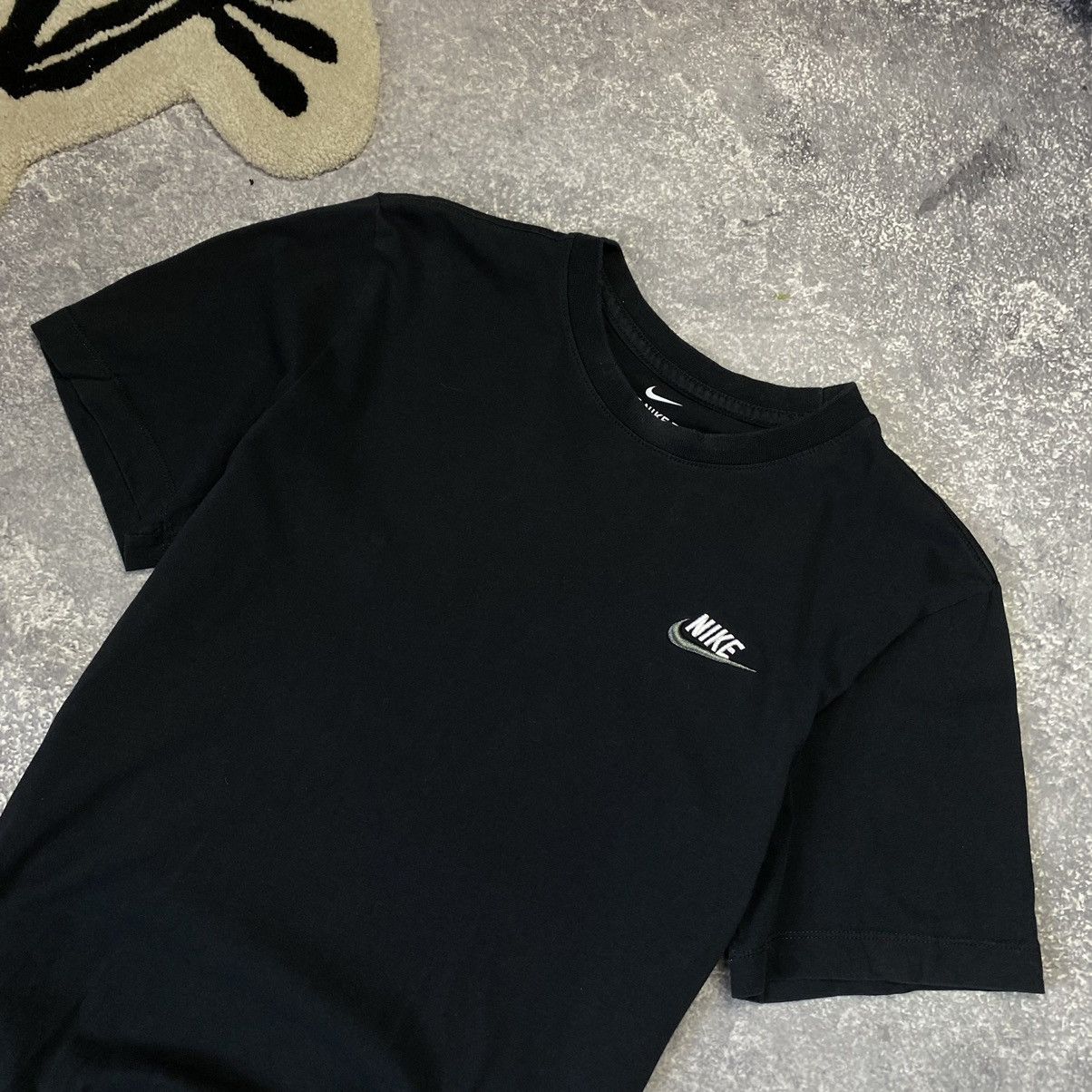 Vintage Men’s Nike Small Logo Streetwear y2k basic tee Size US XS / EU 42 / 0 - 2 Thumbnail