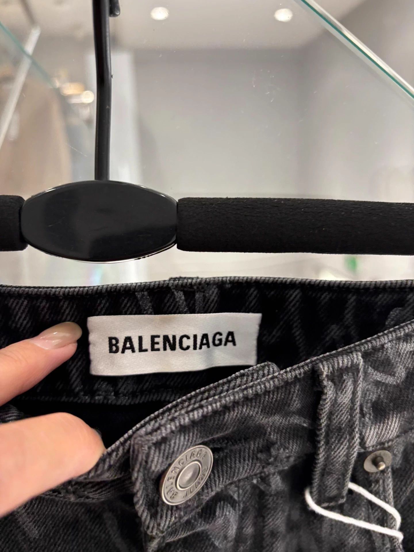 Balenciaga Balenciaga All Over Logo Black Low-Waist Mini Skirt Size 26" / US 2 / IT 38 - 2 Thumbnail