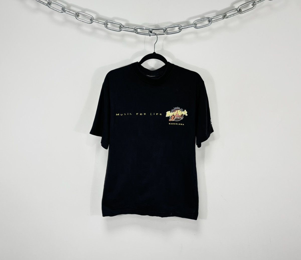 Hard Rock Cafe Vintage Hard Rock Cafe 30 Years Barcelona World Tour Tee Size US M / EU 48-50 / 2 - 1 Thumbnail