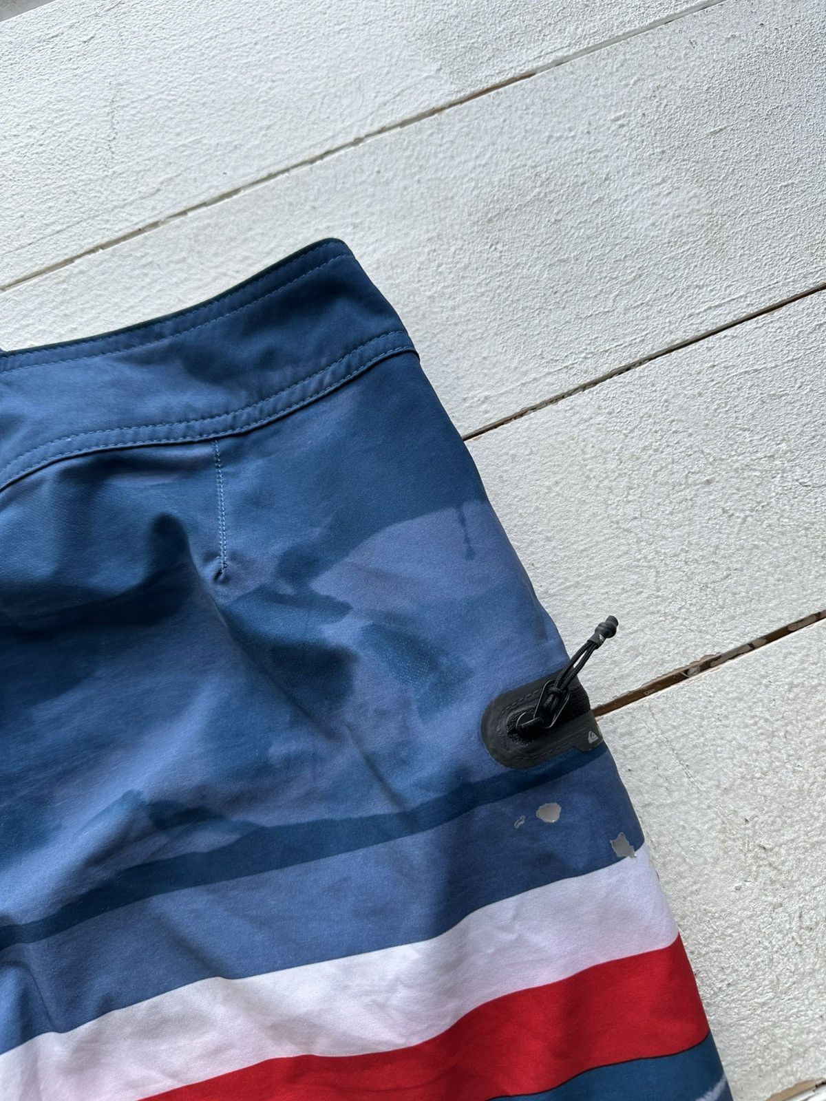 Quiksilver 🚨Vintage Quiksilver Shorts Big Logo Y2K Style 90s Surfing Size US 29 - 8 Thumbnail