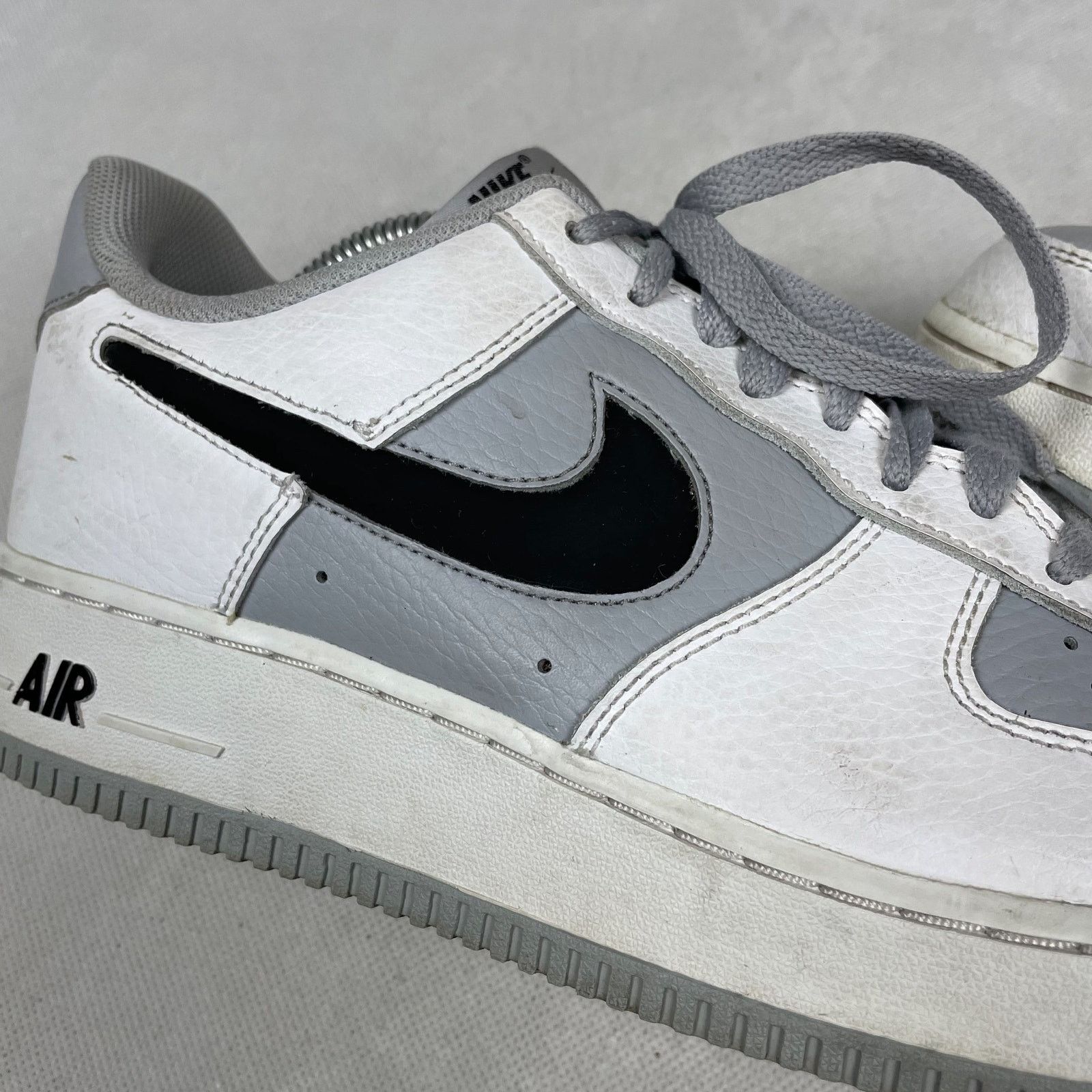 Nike Nike Air Force 1 '07 LV8 DV3501-100 Mens White Gray Shoes 9 Size US 9 / EU 42 - 6 Thumbnail