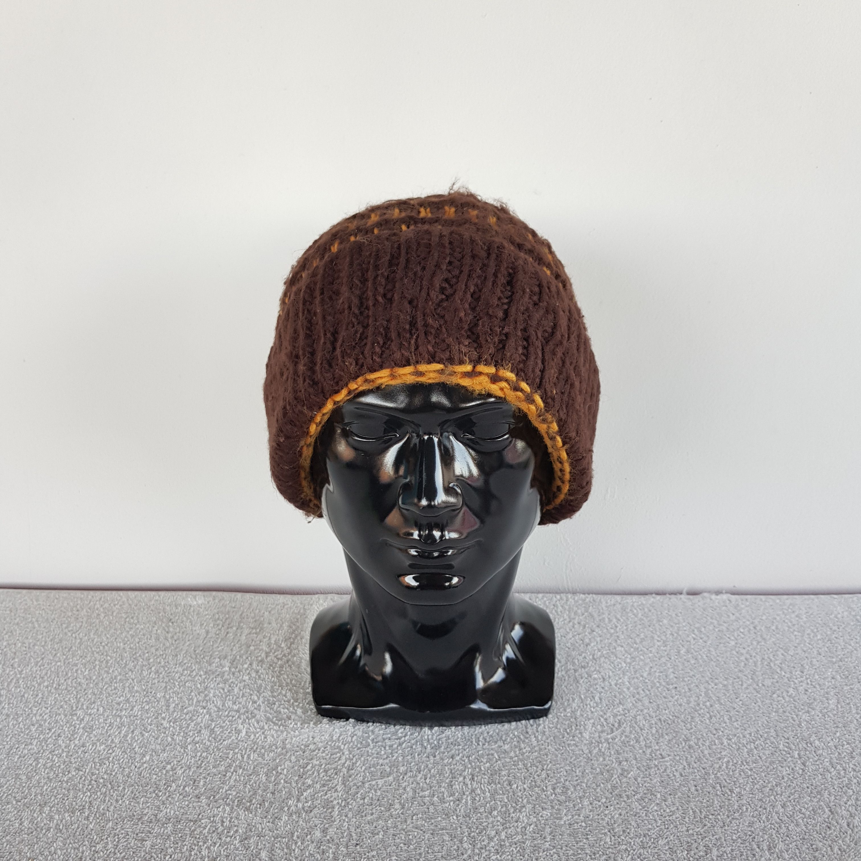 Other Vintage Japanese Crochet Beanie Pom Pom Snow Caps Hats. Size ONE SIZE - 2 Thumbnail