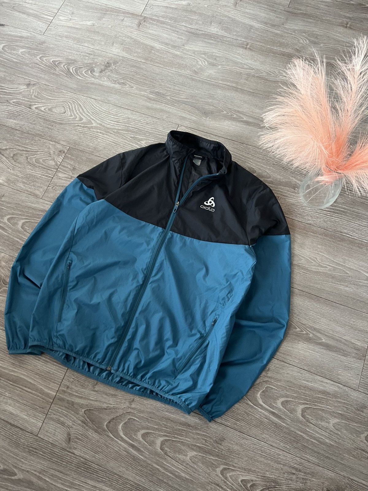 Japanese Brand × Odlo ODLO NEW COLLECTION POLYESTER RAIN RUN JACKET‼️ Size US L / EU 52-54 / 3 - 2 Thumbnail