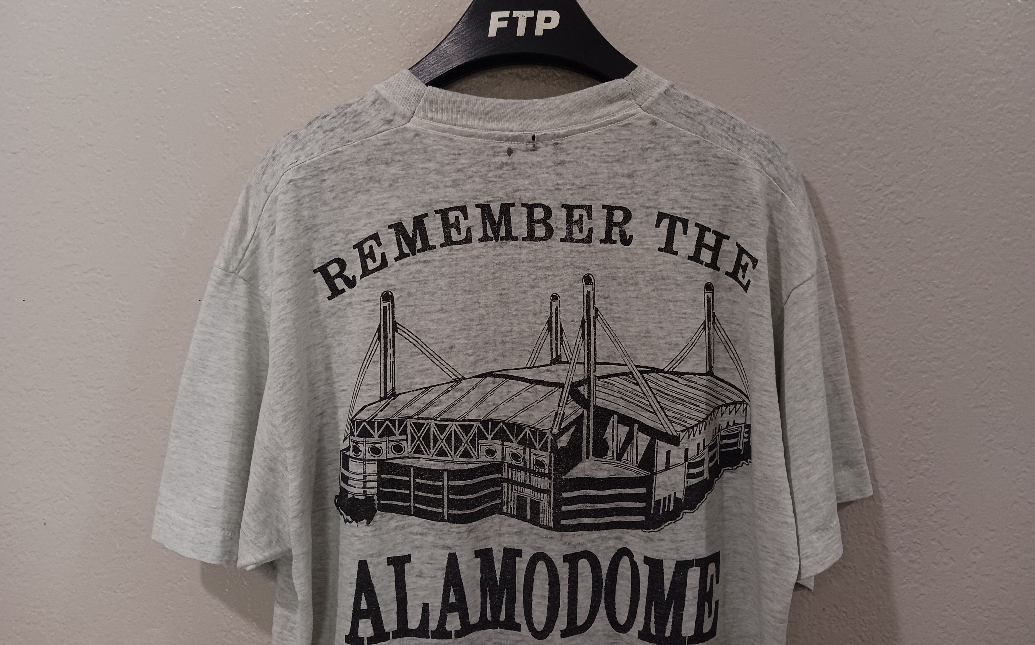 Vintage Julio Cesar Chavez "Remember The Alamodome" 1993 Vintage Tee Size US L / EU 52-54 / 3 - 9 Thumbnail