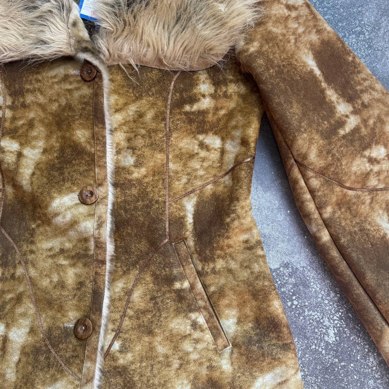 Japanese Brand × Vintage Japanese Vintage Faded/Washed Y2K Faux Fur Sheepskin Coat Size L / US 10 / IT 46 - 10 Thumbnail