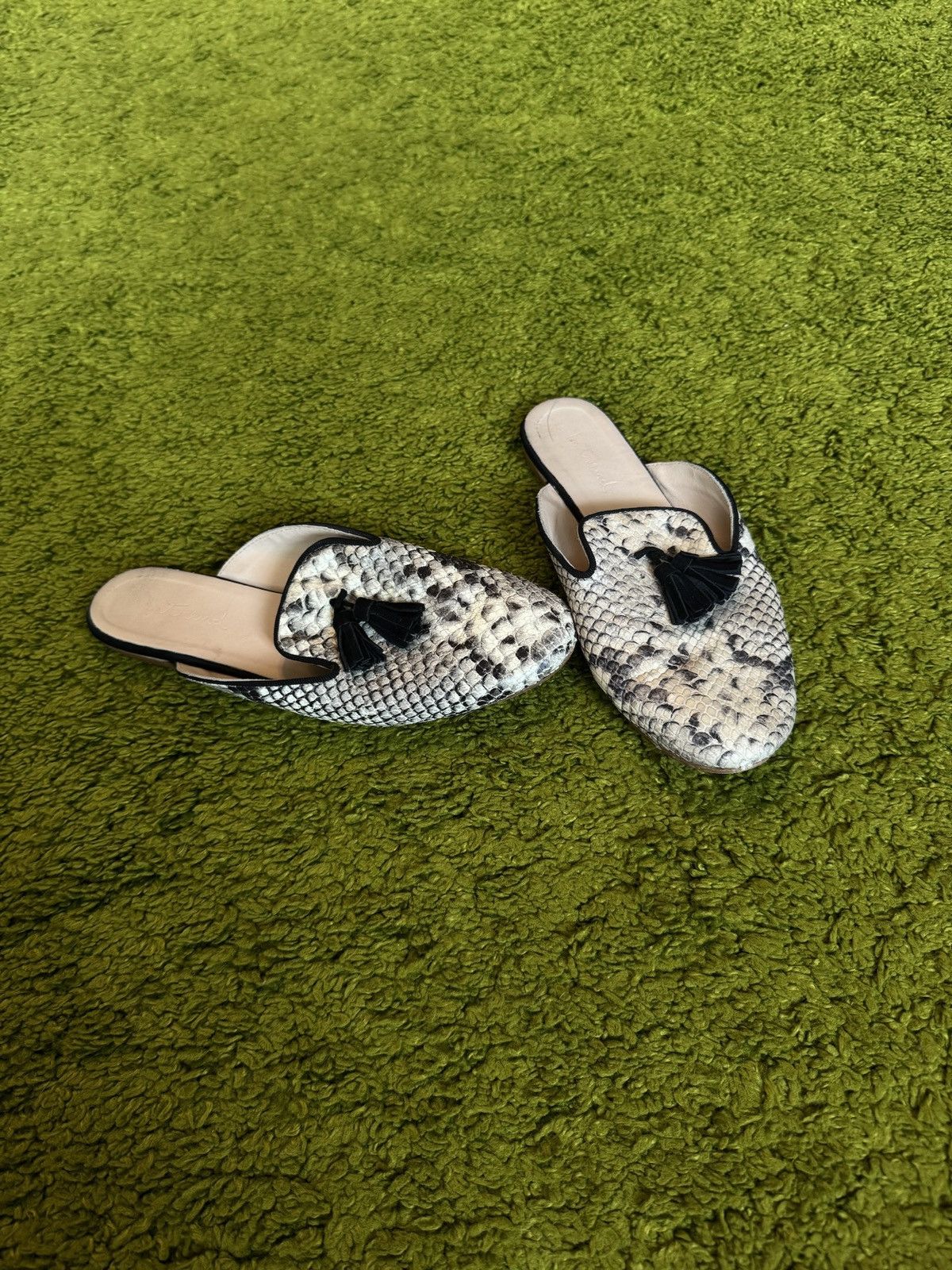 Designer × Max Mara × Weekend Max Mara Max Mara Intrend snake skin pattern real leather mules flats Size US 7 / IT 37 - 1 Thumbnail