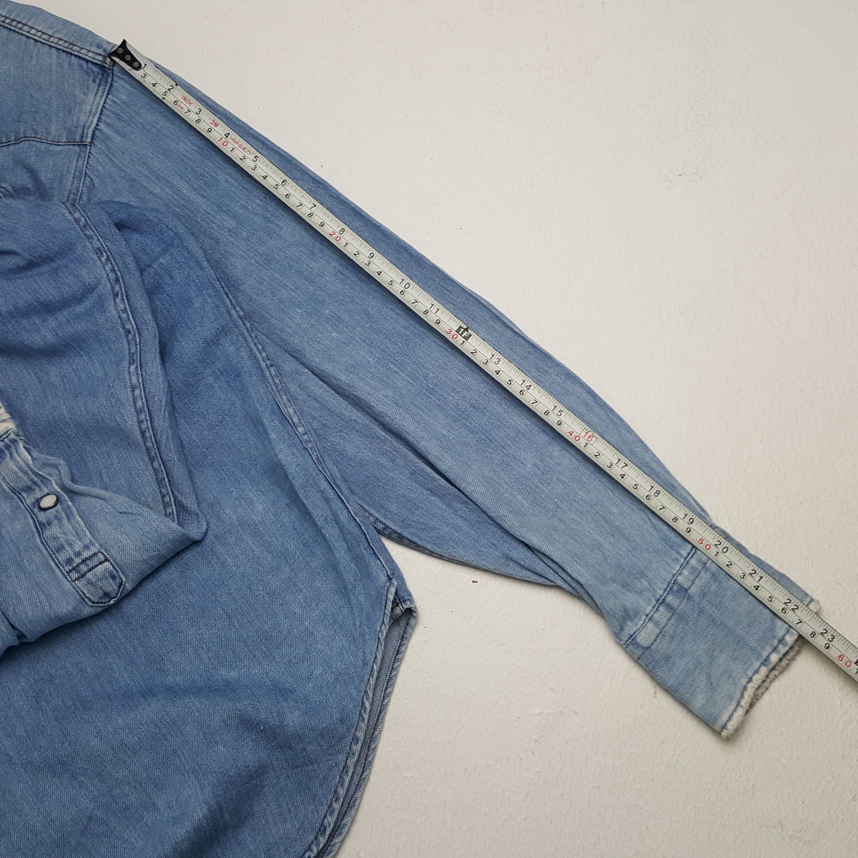 Vintage × Wrangler Vintage Wrangler American Style Denim Shirt Button Up Size US XL / EU 56 / 4 - 6 Thumbnail