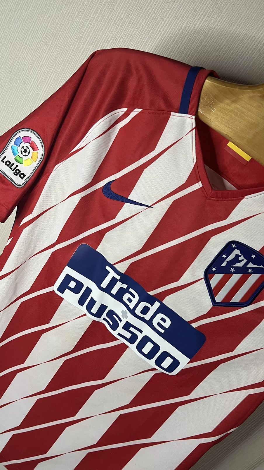 Nike Atletico Madrid Spain 🇪🇸 Nike soccer jersey y2k Size US M / EU 48-50 / 2 - 2 Thumbnail