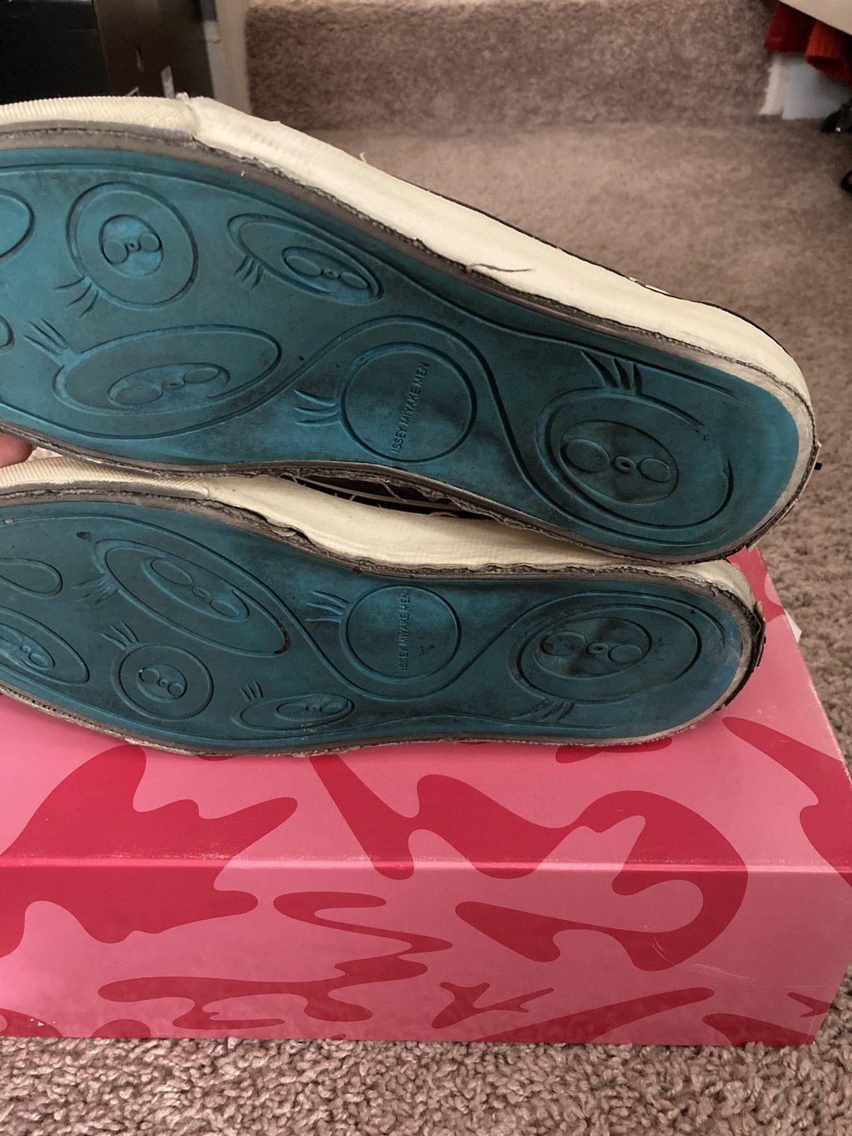 Issey Miyake SS2000 Issey Miyake Takashi Murakami Eye Slip On Vans Art 43 Size US 10 / EU 43 - 14 Thumbnail
