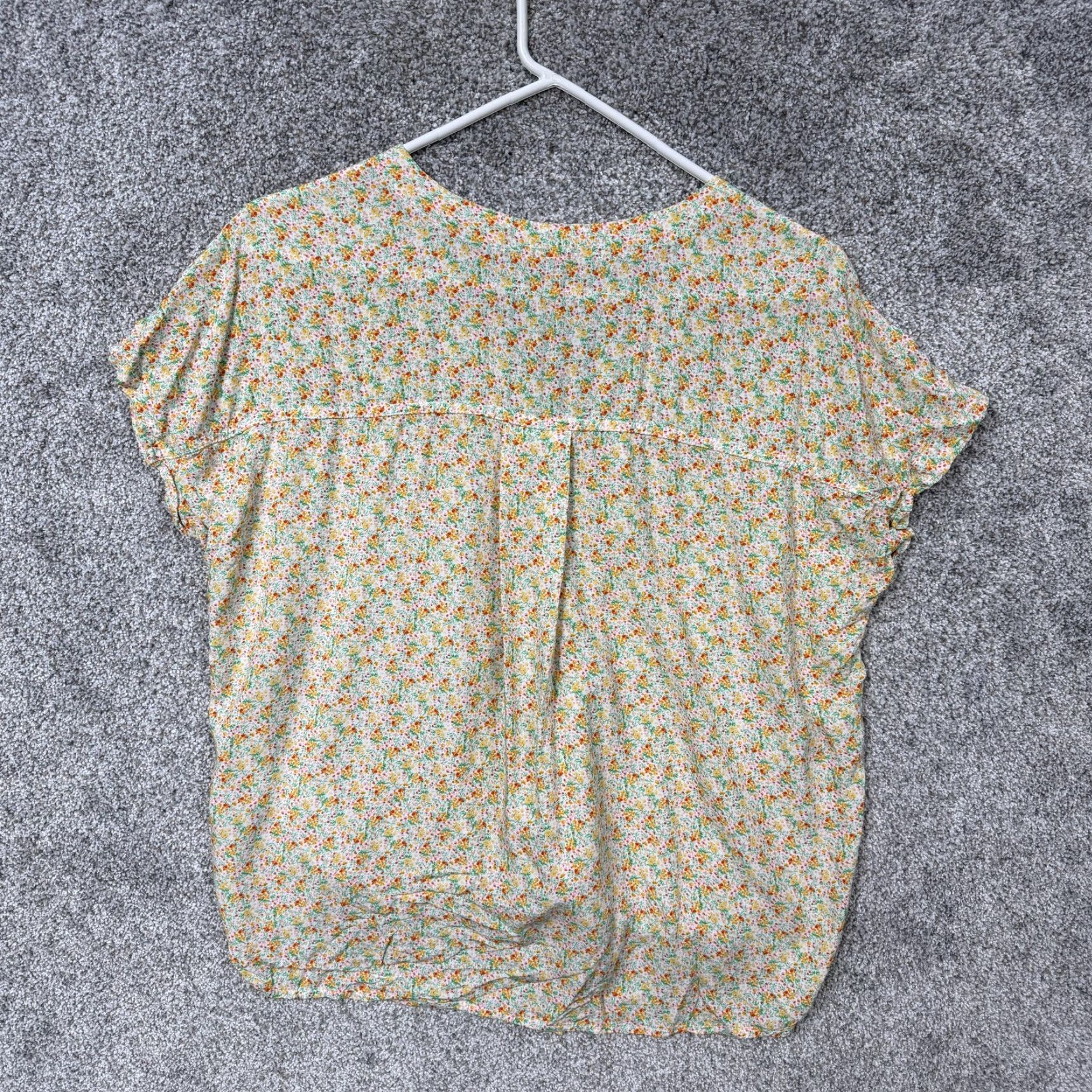 Vintage Jane and Delancey Blouse Women M Cream Floral Tie Hem V-Neck Boho Short Sleeve Shirt Casual Knit Rayon Summer Size M / US 6-8 / IT 42-44 - 7 Thumbnail