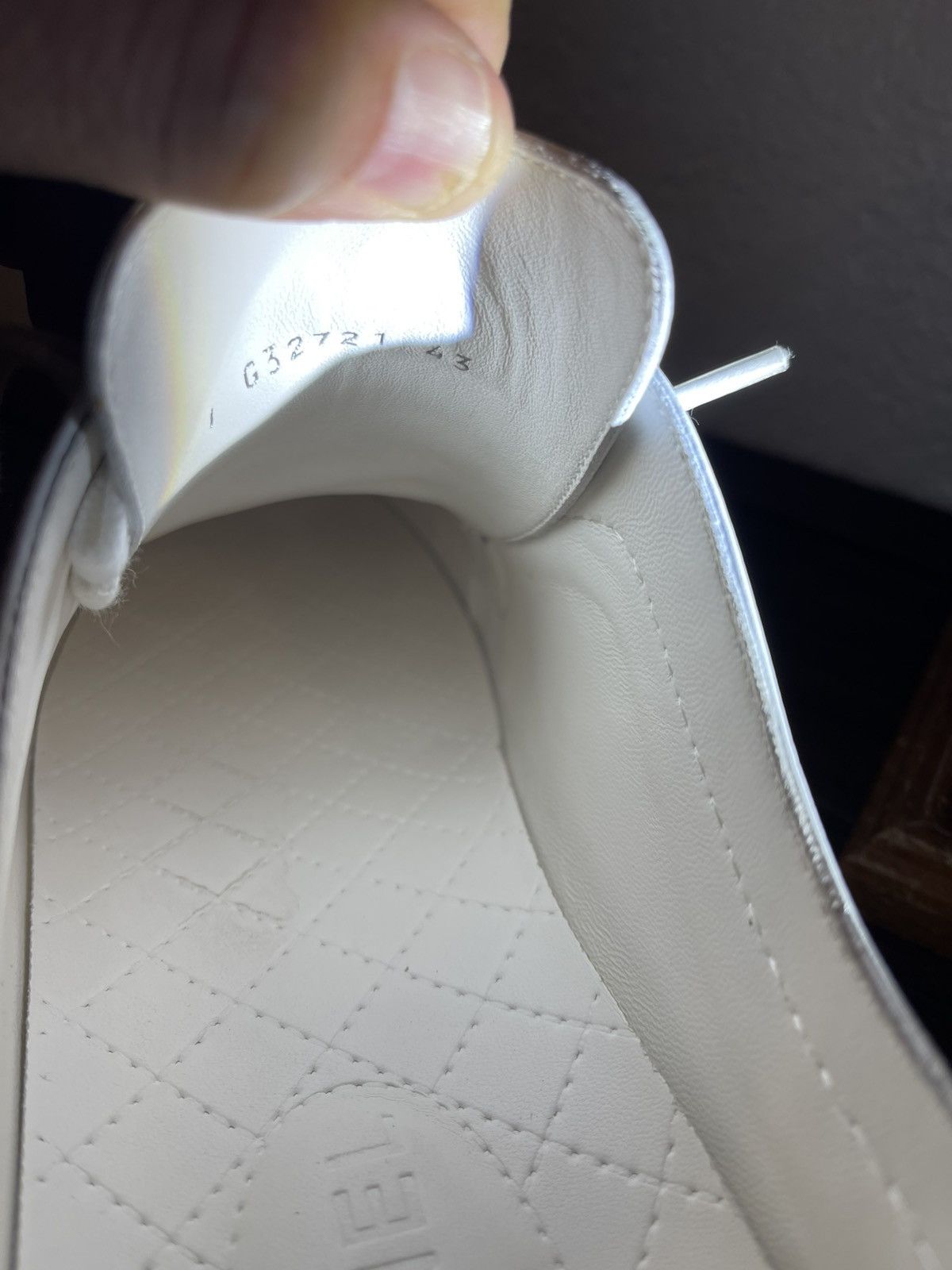 Chanel Chanel G32721 White Calfskin CC Logo Low-Top Rare All-White Size US 10.5 / EU 43-44 - 5 Thumbnail