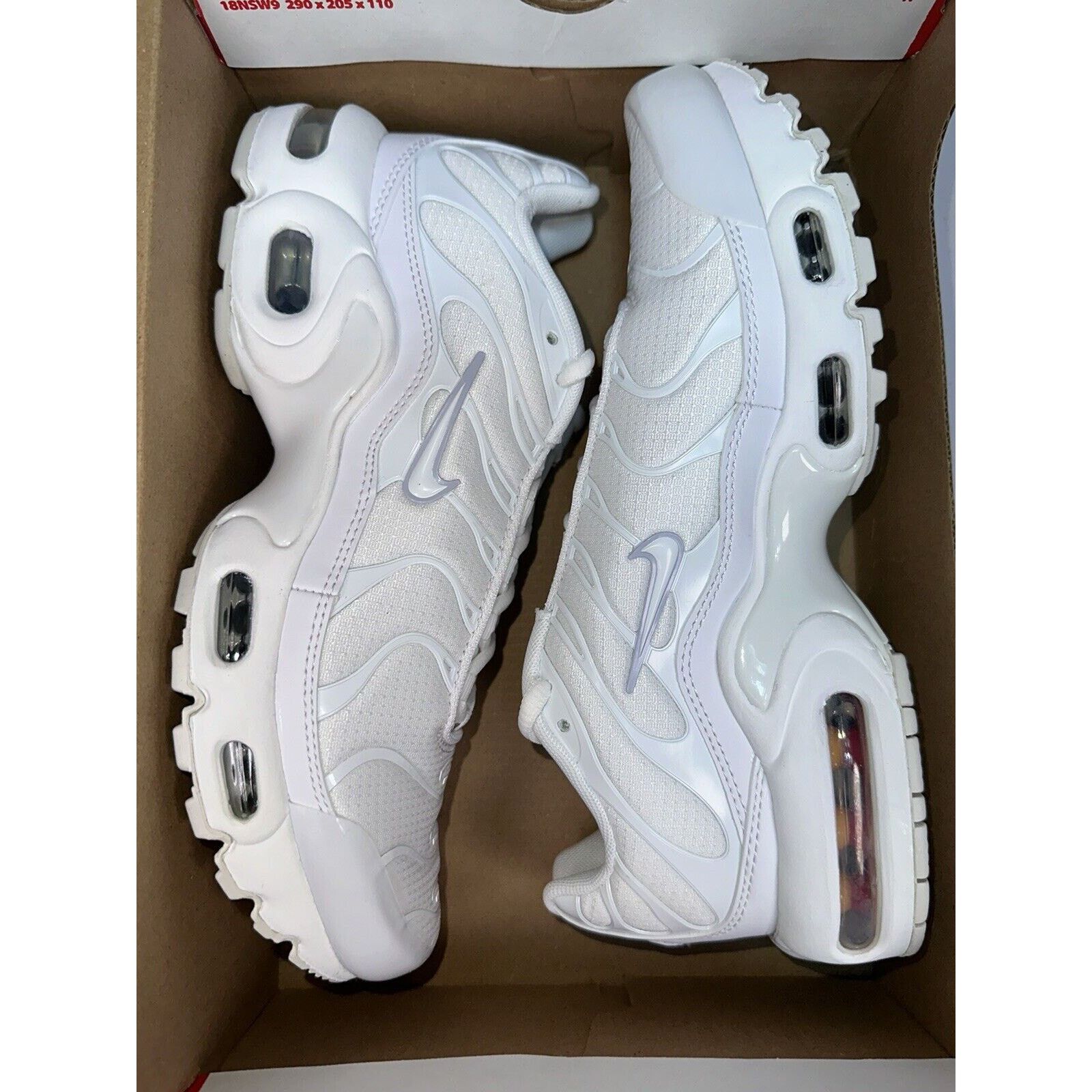 Nike Nike Air Max Plus White Silver 4.5Y/ 6 Women’s CW7044-100 Size US 4 / IT 34 - 2 Thumbnail