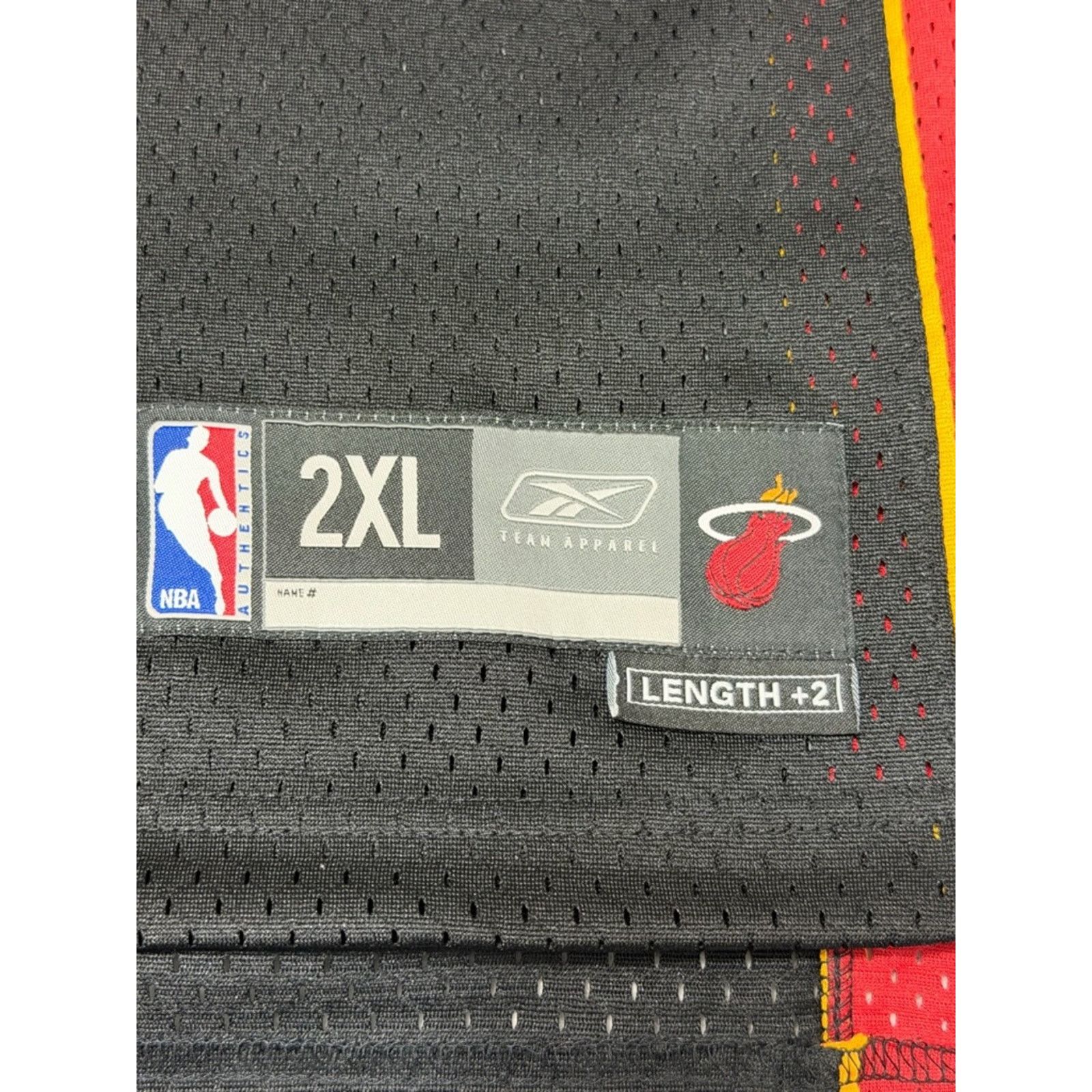 Reebok Reebok Dwyane Wade Miami Heat Sewn Swingman Jersey Authentic Size US XXL / EU 58 / 5 - 4 Thumbnail