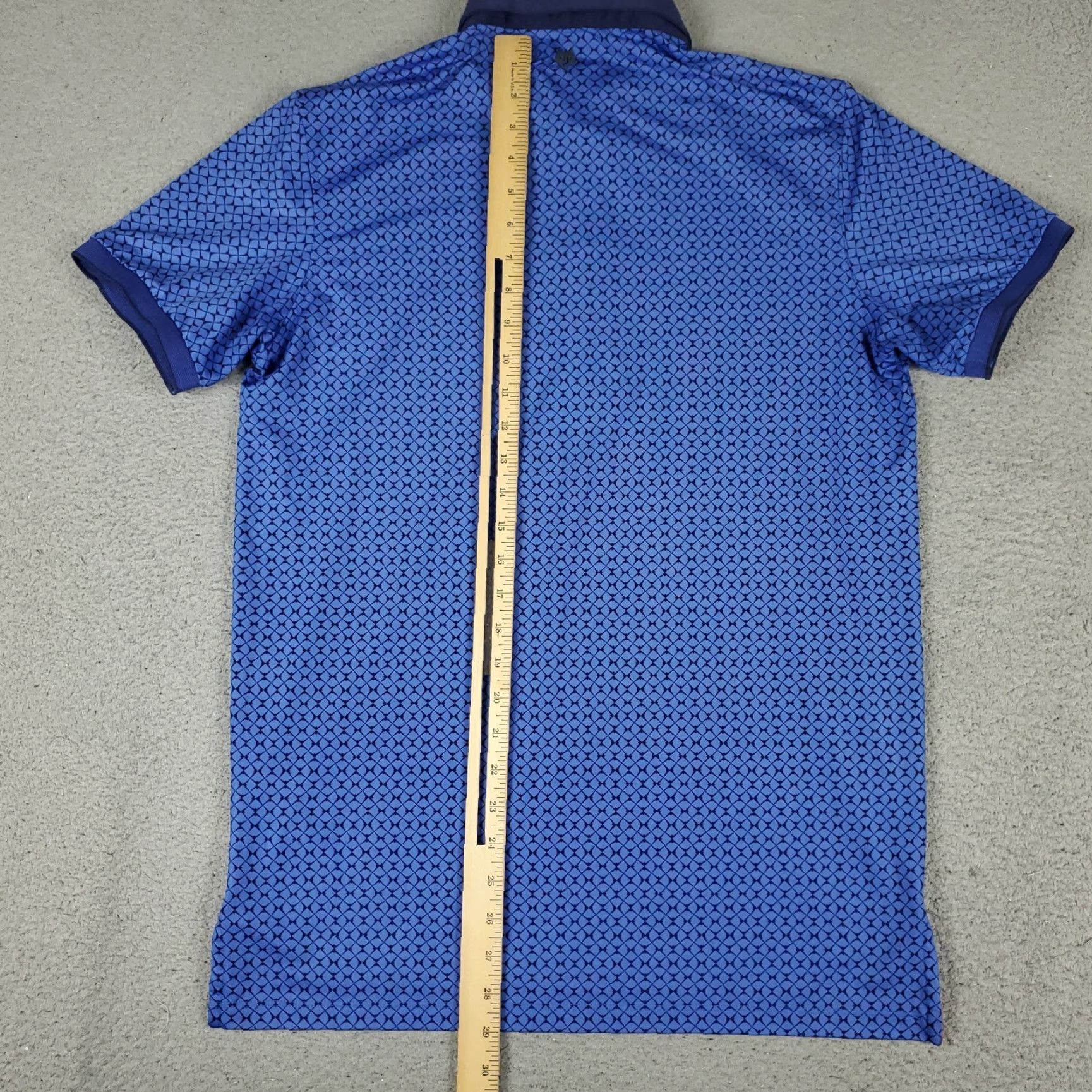Vintage Greyson Polo Shirt Mens Small Blue Geometric Wolf Golf Short Sleeve Polo Shirt Mens Blue Geometric Wolf Golf Short Sleeve Size US S / EU 44-46 / 1 - 6 Thumbnail