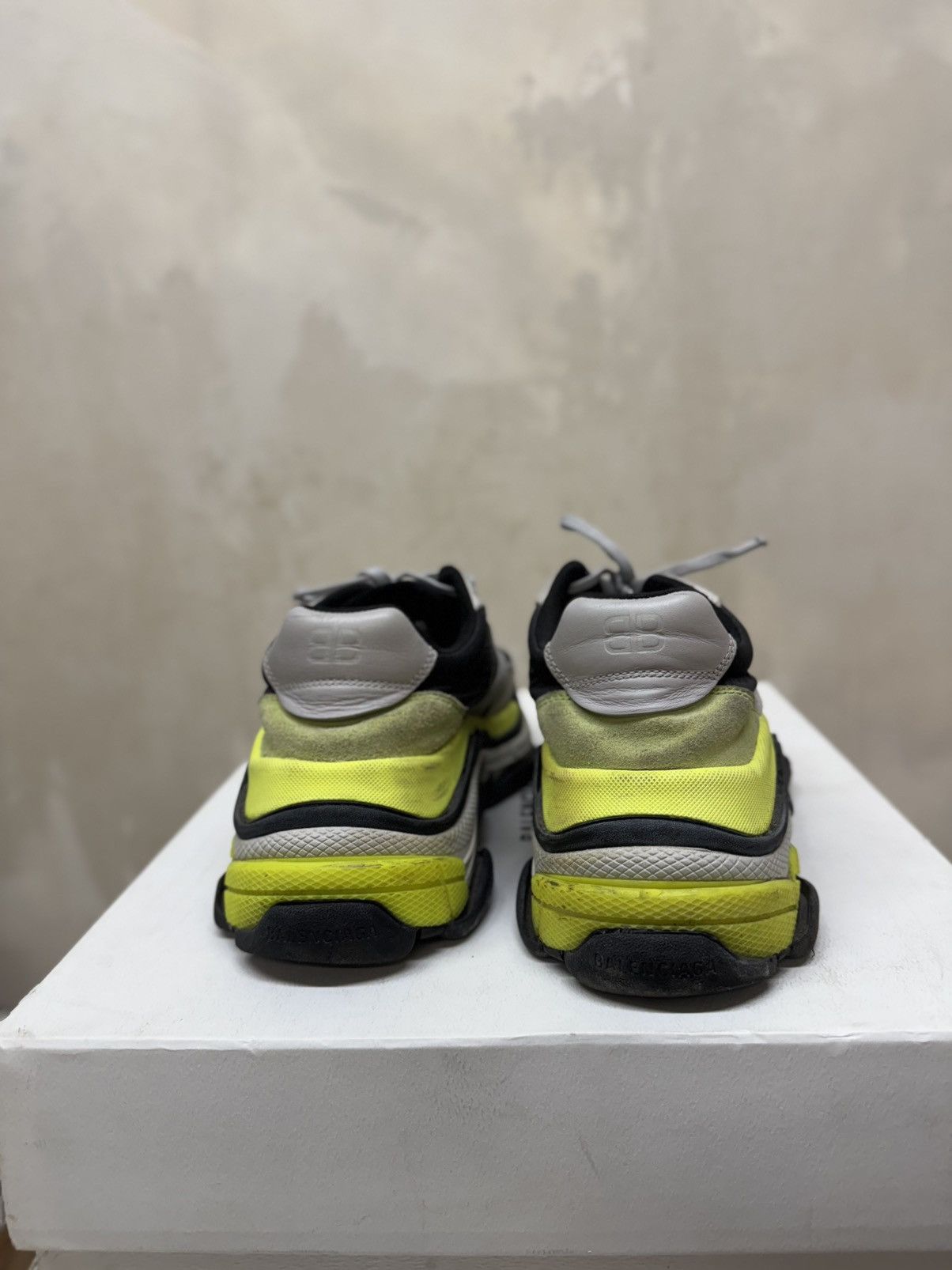 Balenciaga TRIPLE S 2.0 VOLT TRAINERS CHUNKY DAD SHOES Size US 8 / EU 41 - 4 Thumbnail